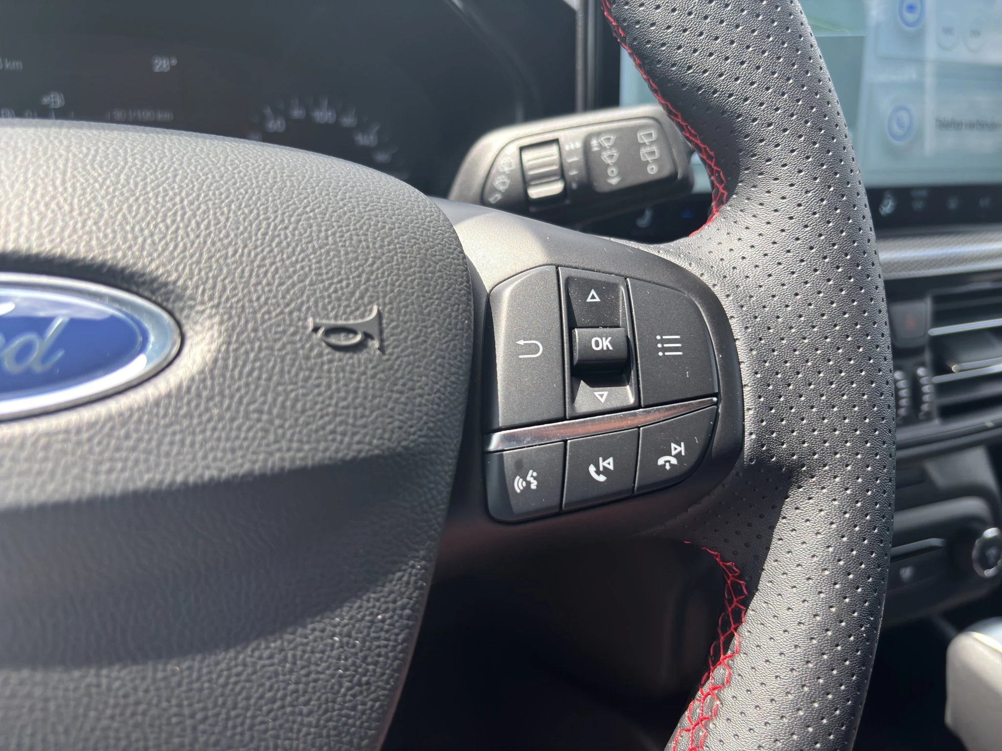 Ford Focus ST-Line Turnier Aut.*ACC*KAM*NAVI*LED*WINTER-PKT.