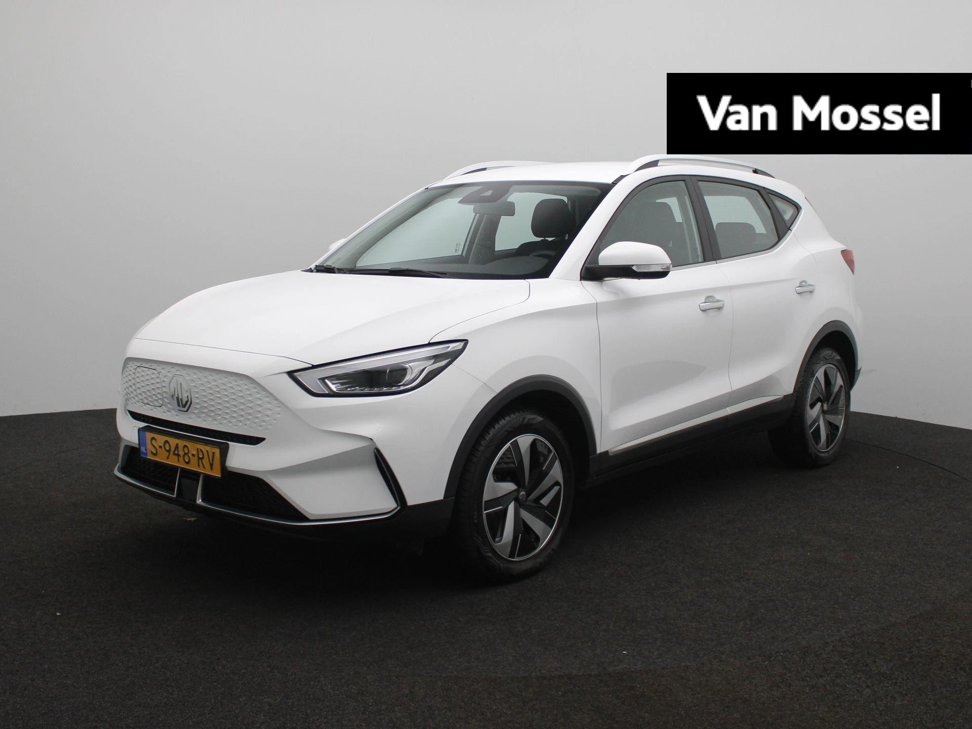 MG-ZS EV-image-0