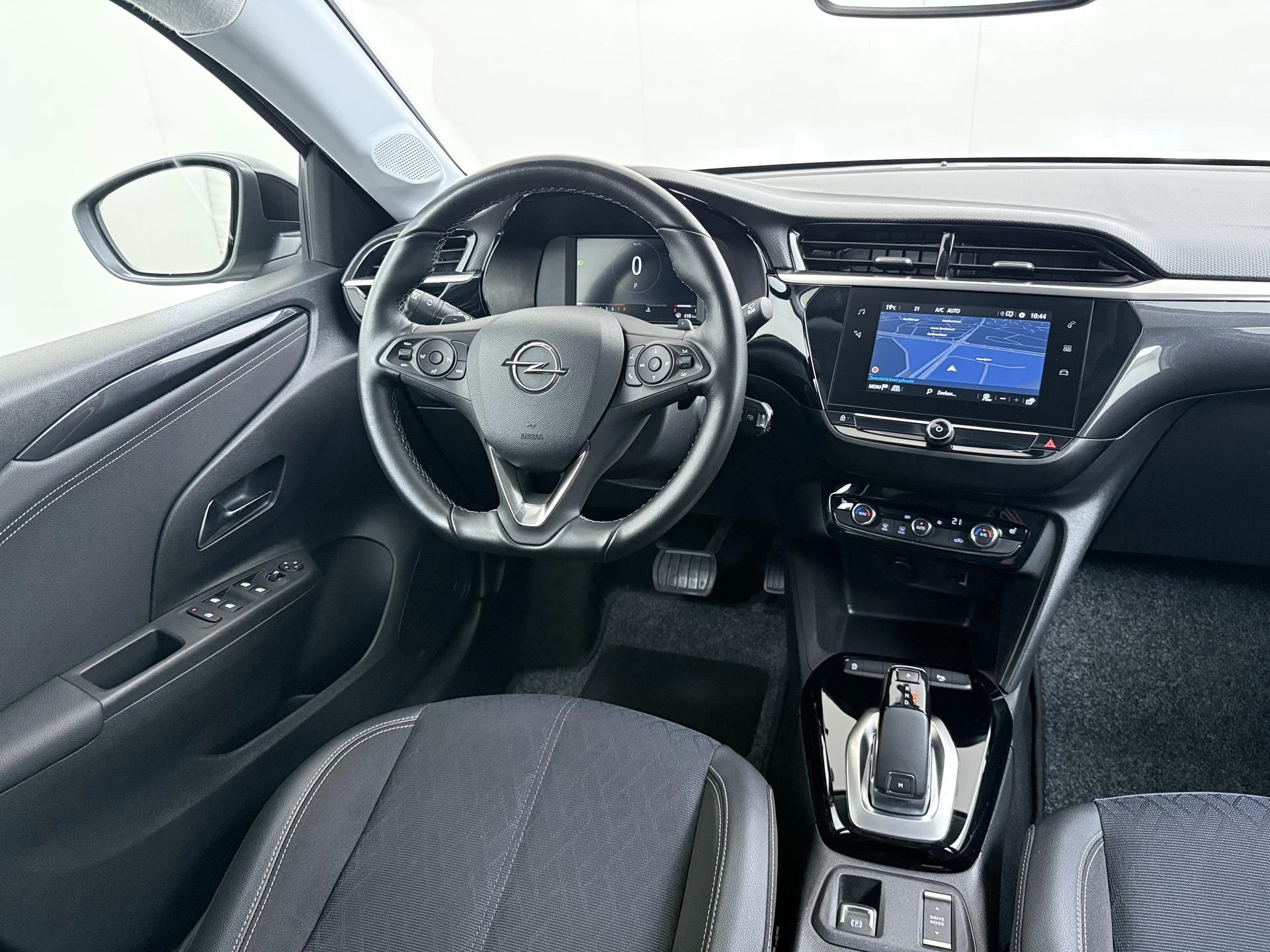 Opel-Corsa-image-5
