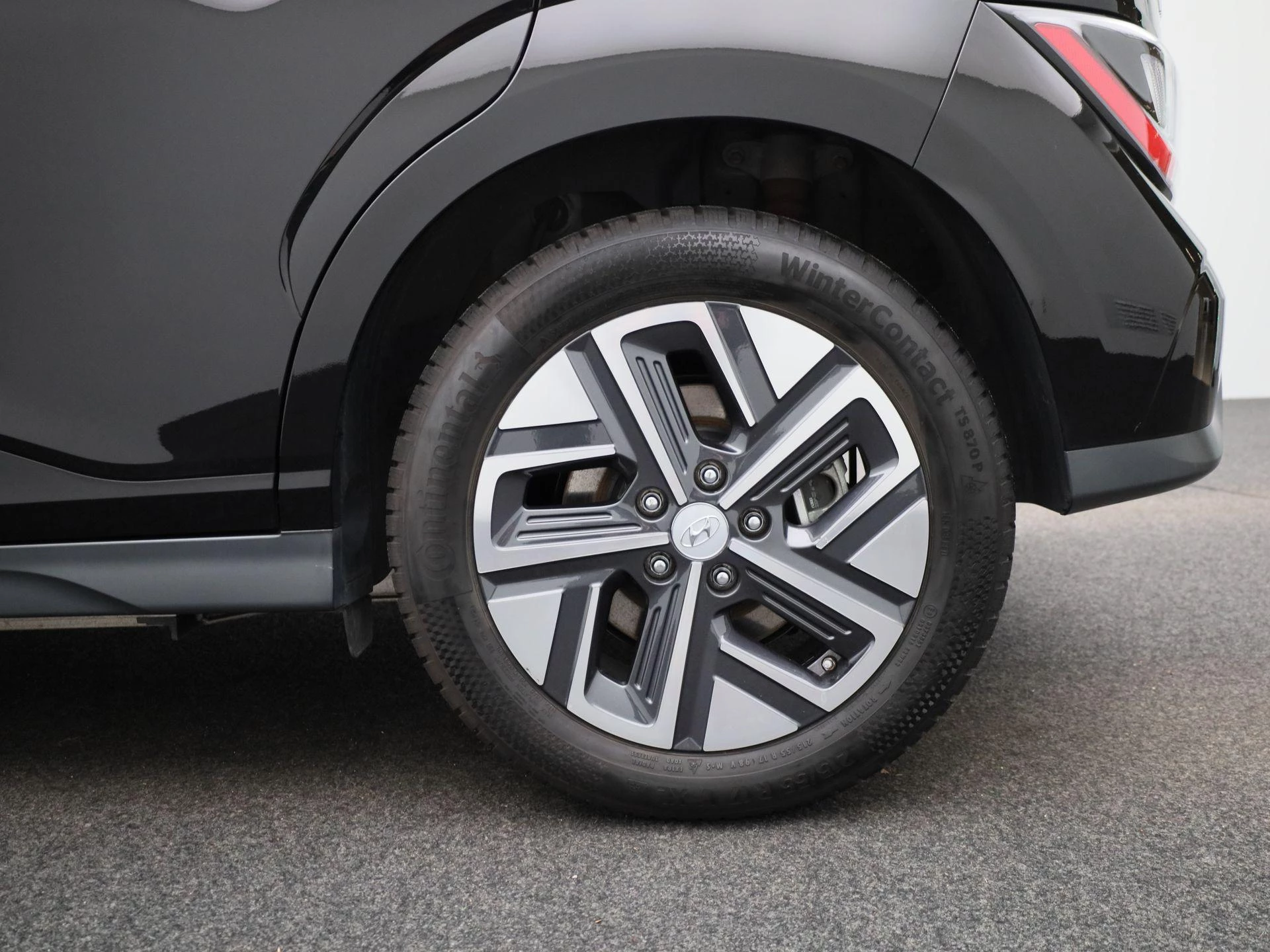 Hyundai-Kona-image-12