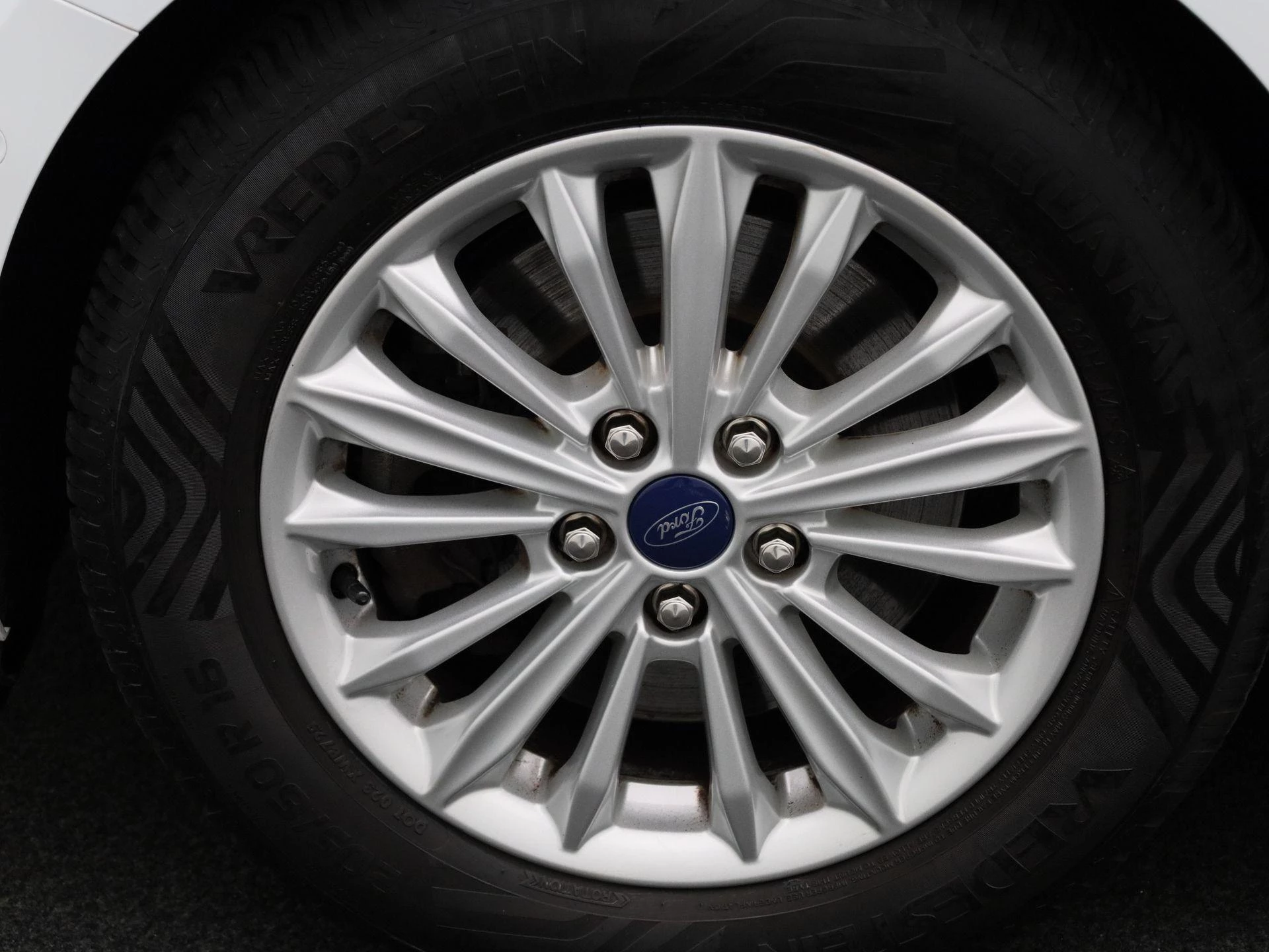 Ford-Focus-image-13