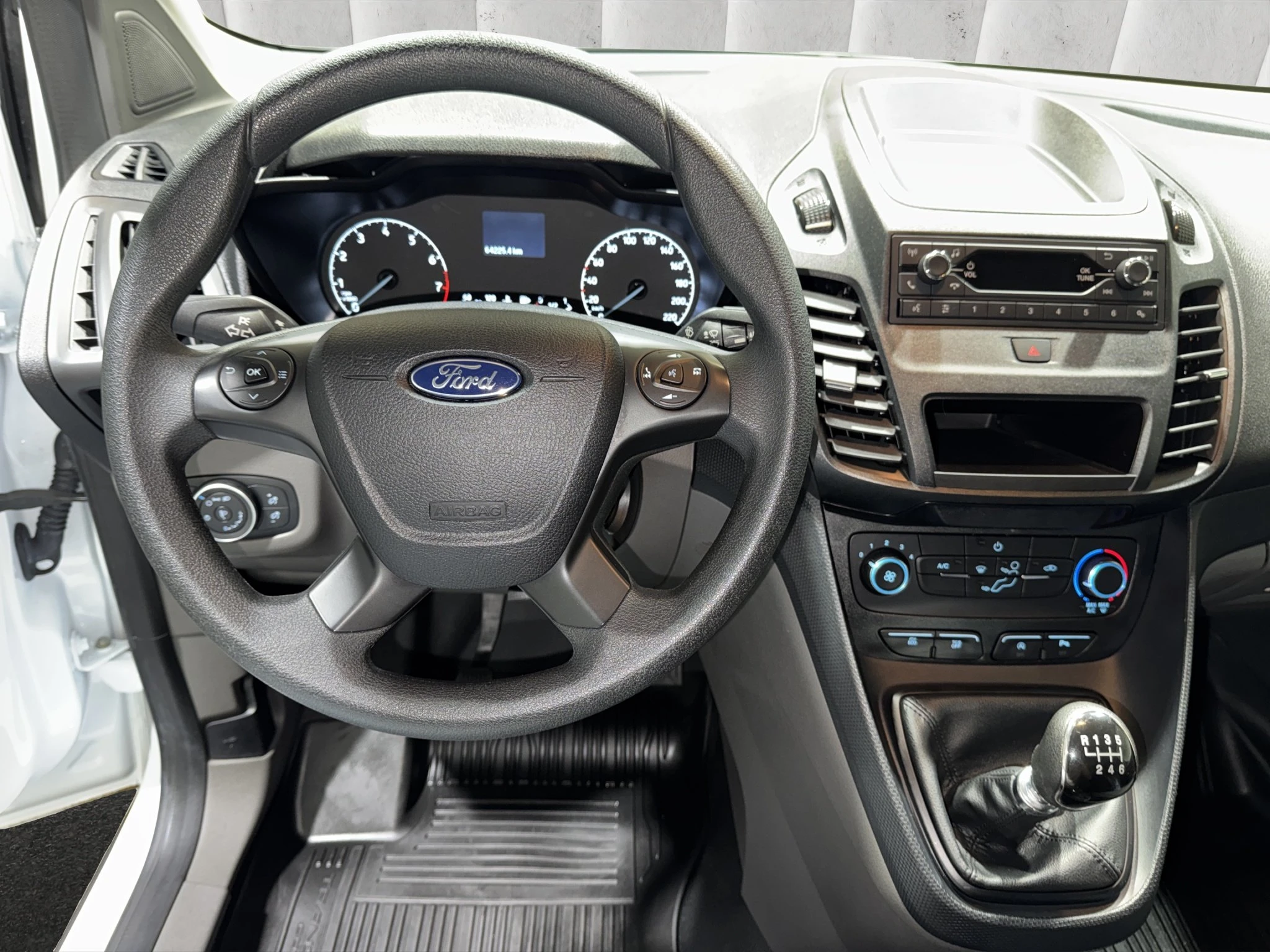 Ford-Transit Connect-image-10