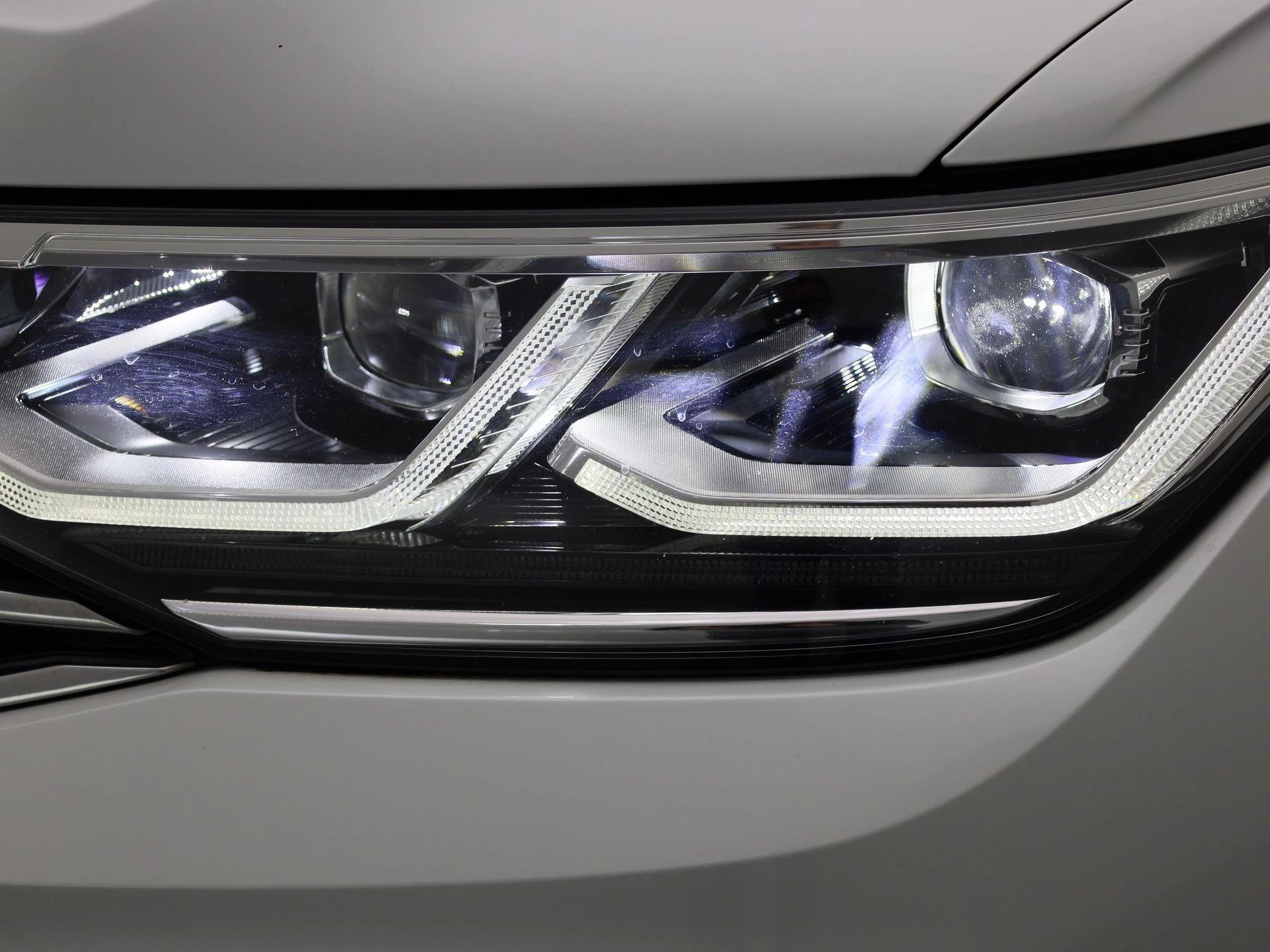 Volkswagen Tiguan 1.4 TSI eHybrid R-Line Business+ 245 PK|
