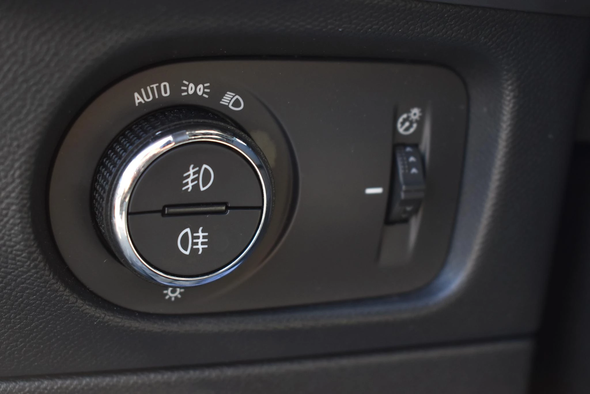 Opel-Mokka-e-image-18