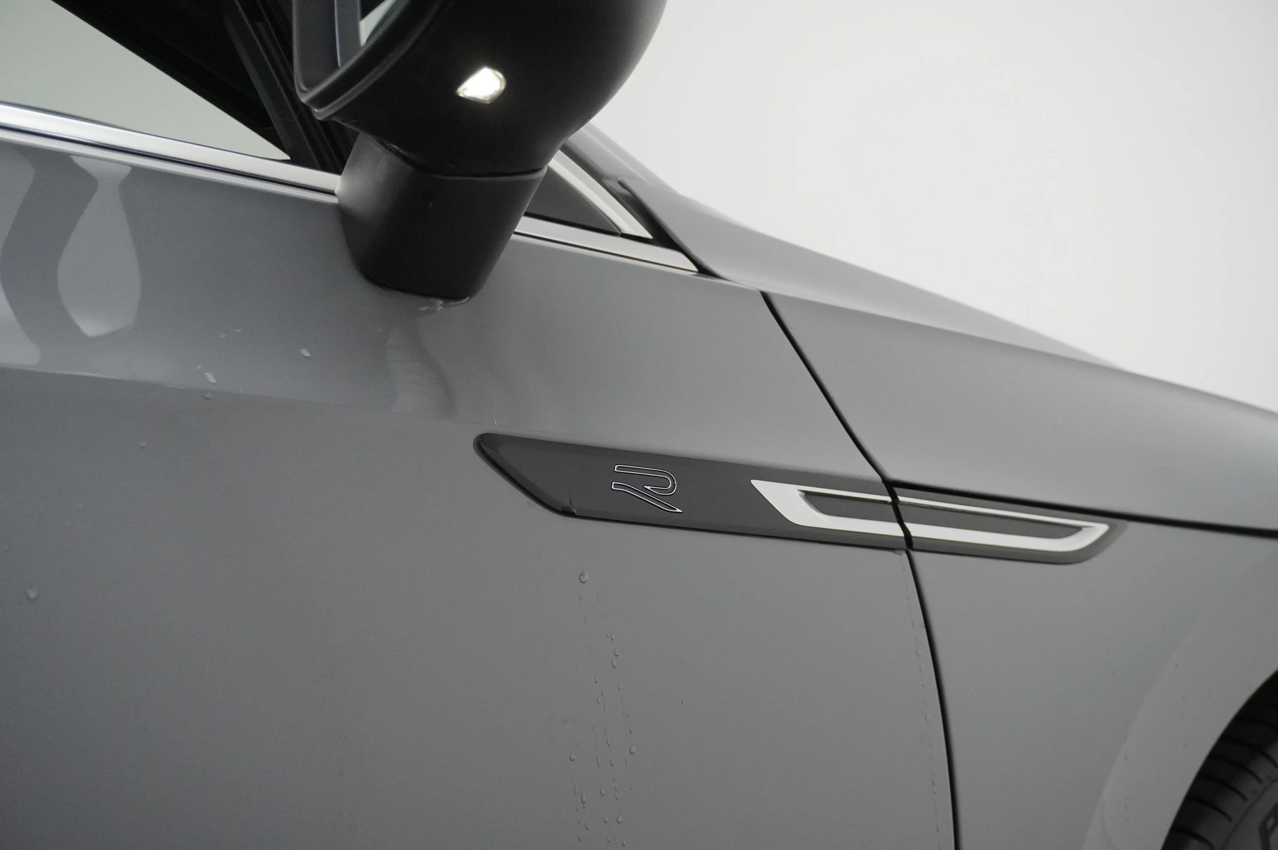 Volkswagen-Arteon-image-44