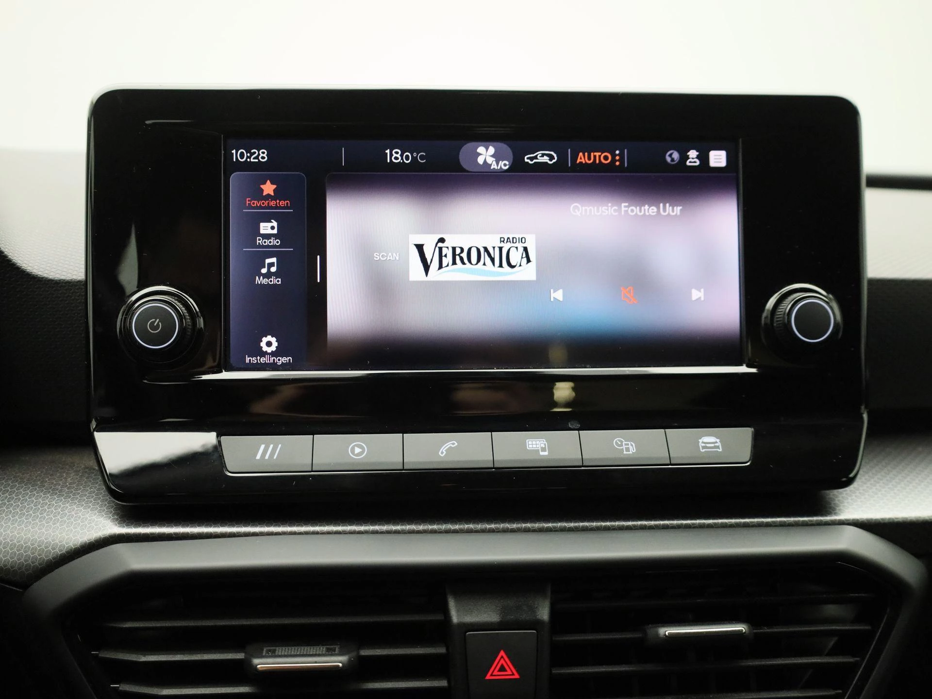 SEAT-Leon-image-17