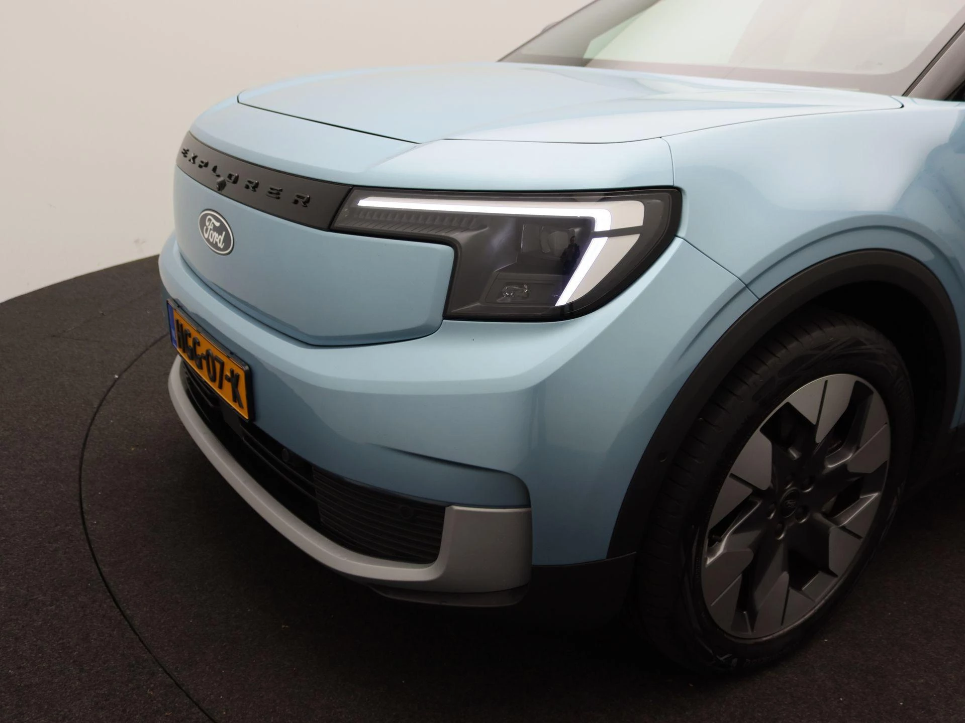 Ford-Explorer-image-16