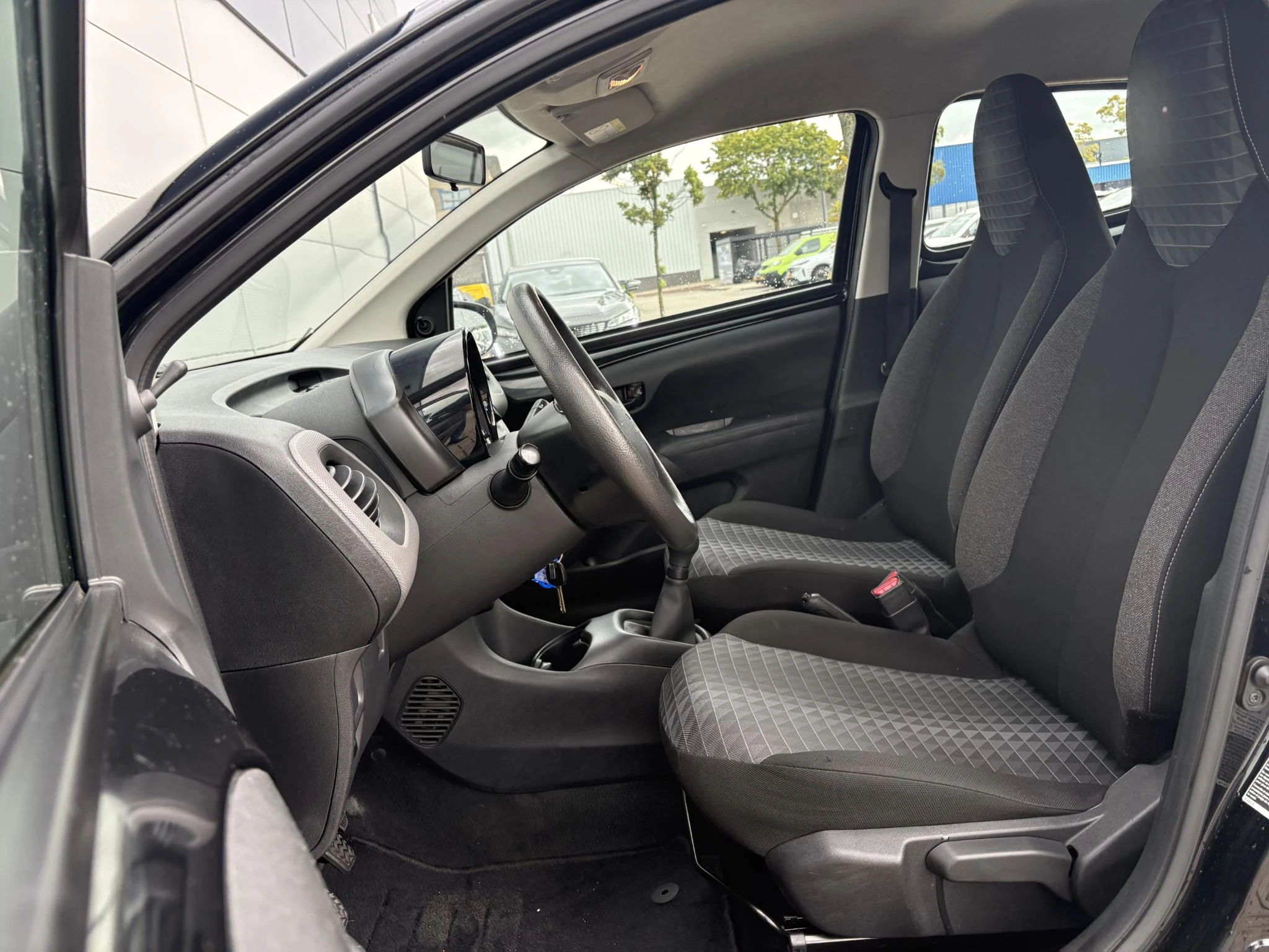 Peugeot-108-image-10