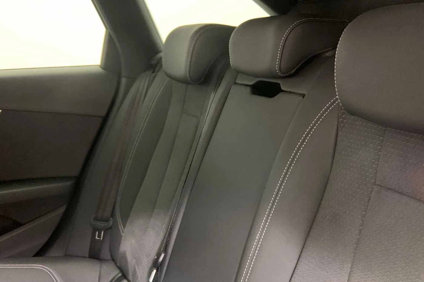 Audi-A4-image-9