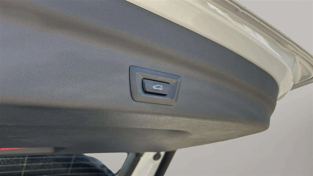 BMW-iX1-image-29