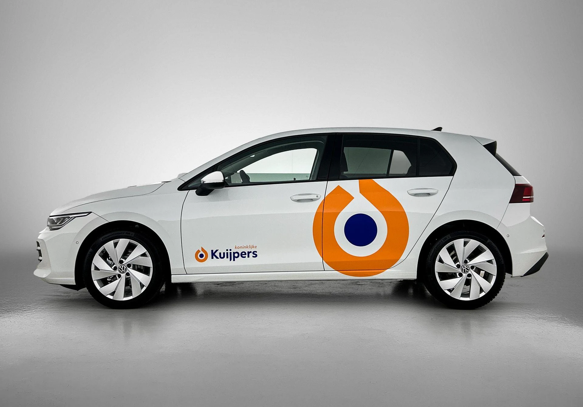 Volkswagen-Golf-image-1