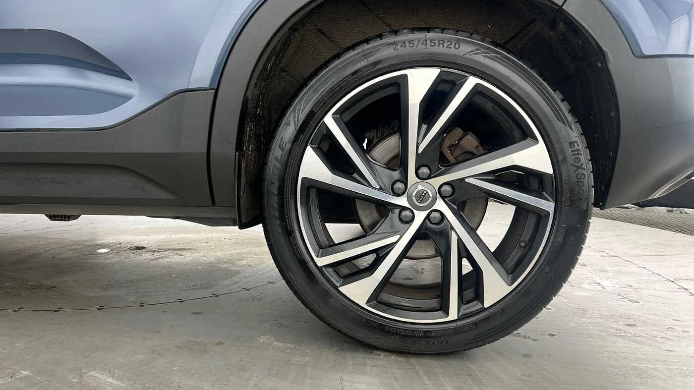 Volvo-XC40-image-3