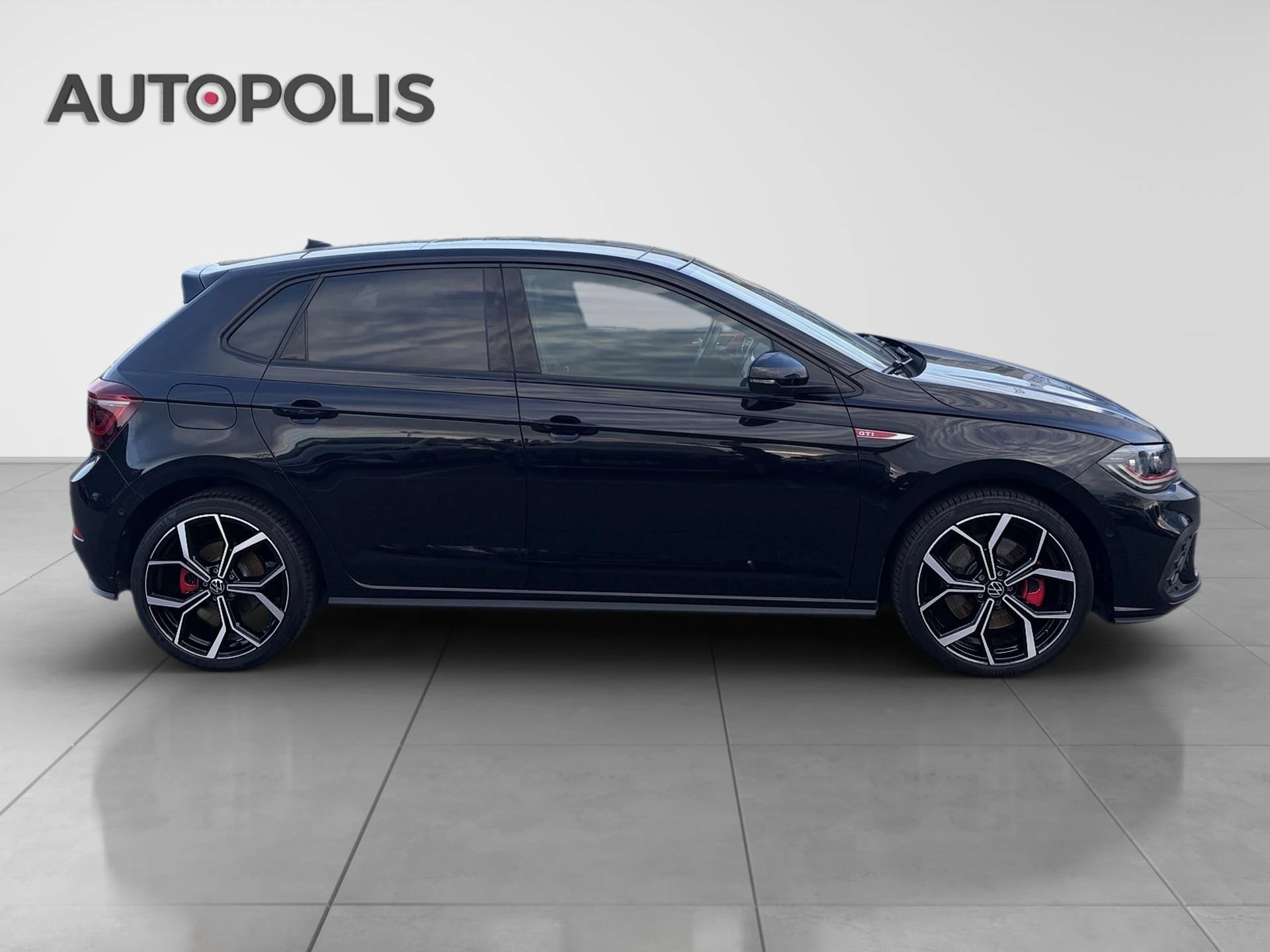 Volkswagen-Polo-image-6