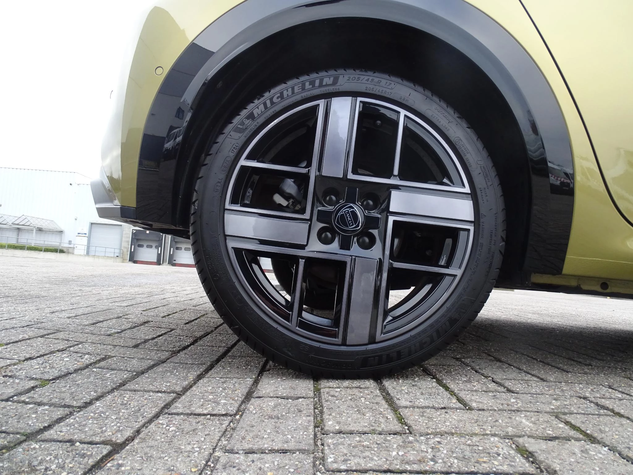 Lancia-Ypsilon-image-10