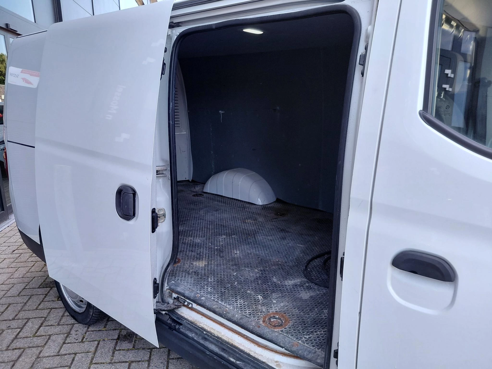 Maxus eDeliver3 L2 50 kWh