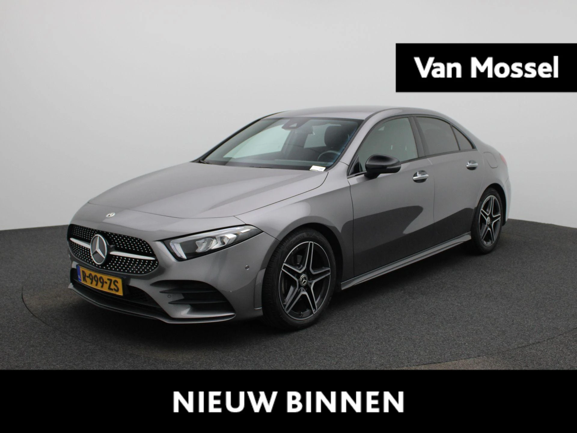 Mercedes-Benz-A-Klasse-image-0