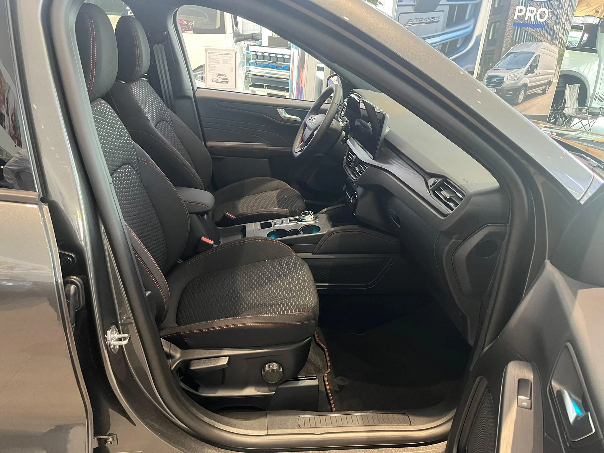 Ford-Kuga-image-22