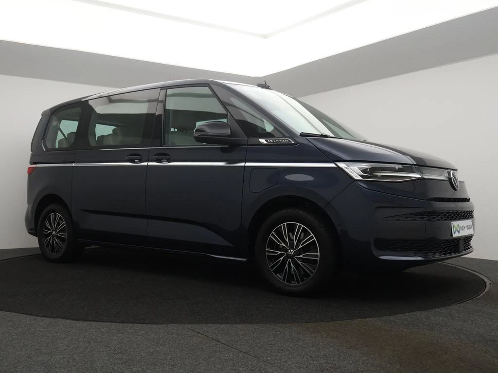 Volkswagen Multivan T7 eHybrid Multivan Style Korte versie 1.5 eHybrid 4X4 245PK *AUTOMAAT*7 ZITPLAATSEN*LEDER*ALCANTARA*CAMERA*PDC*NAVI*VIRTUAL COCKPIT*APP-CO