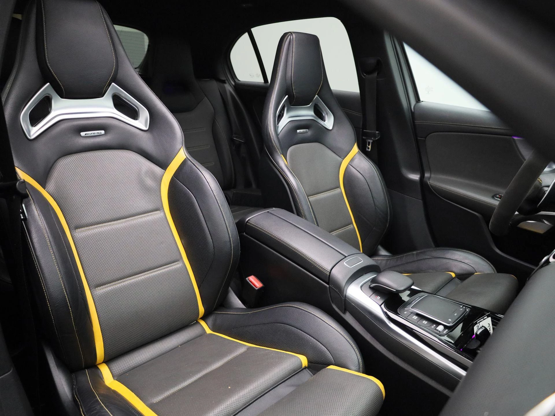 Mercedes-Benz A-Klasse AMG 45 S 4MATIC+ Edition 1