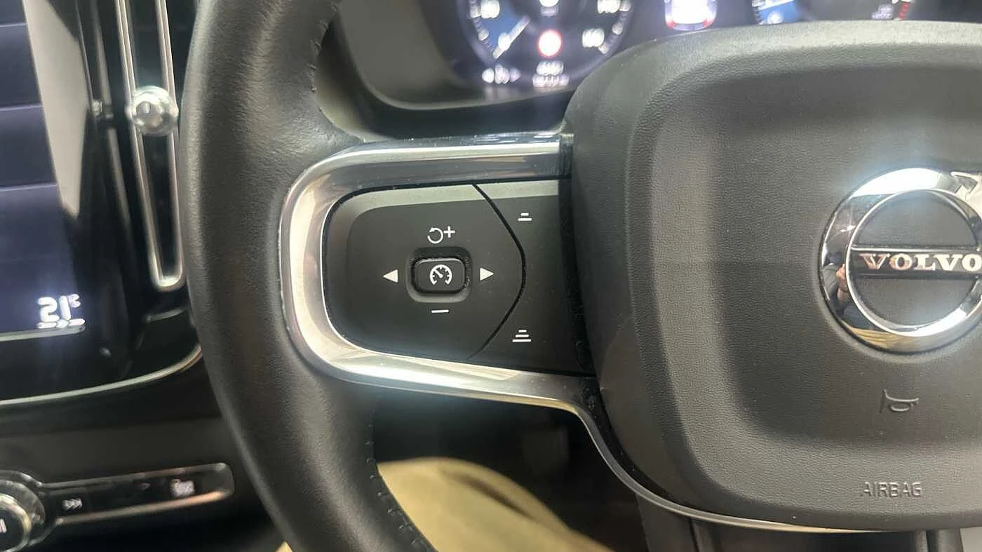 Volvo-XC40-image-22