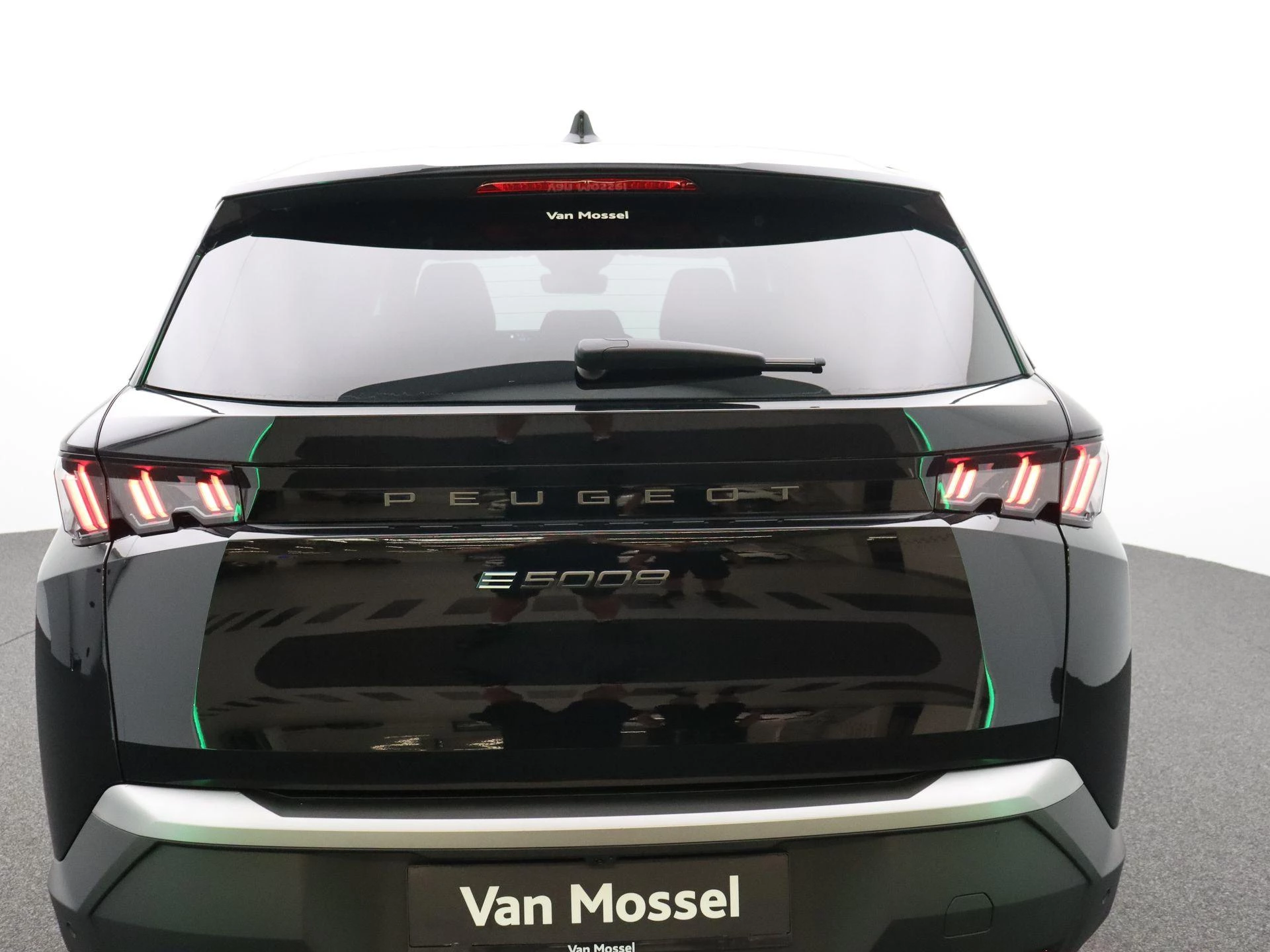 Peugeot e-5008 e-5008 213 Allure Business