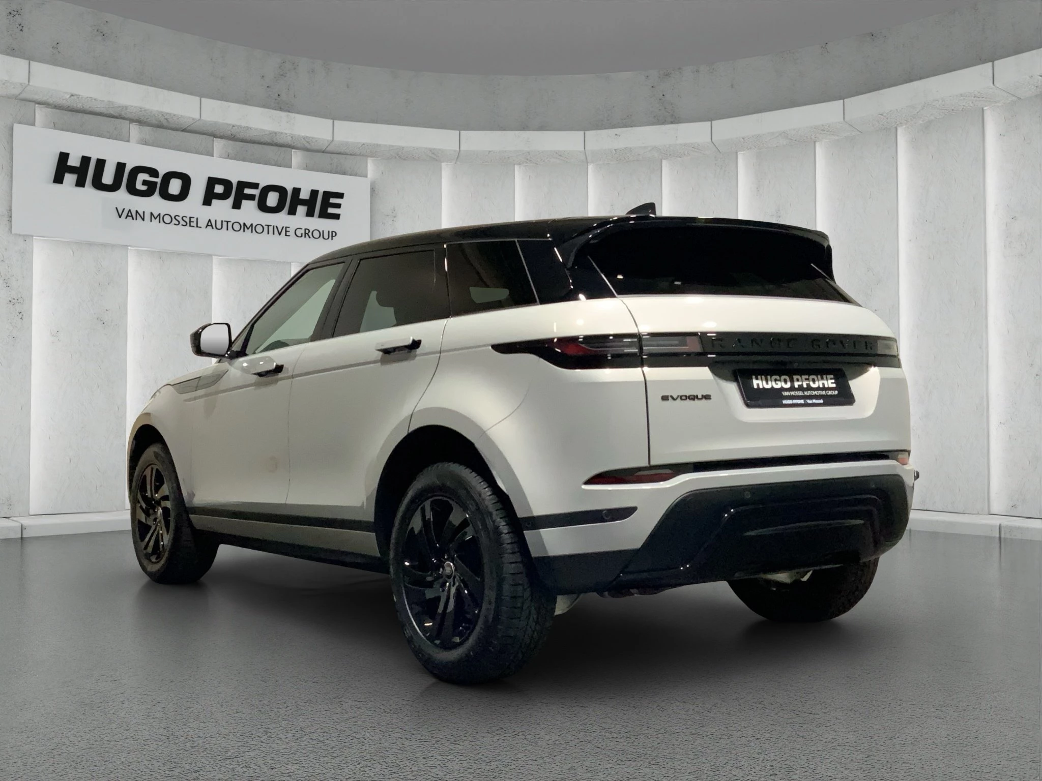 Land Rover-Range Rover Evoque-image-2