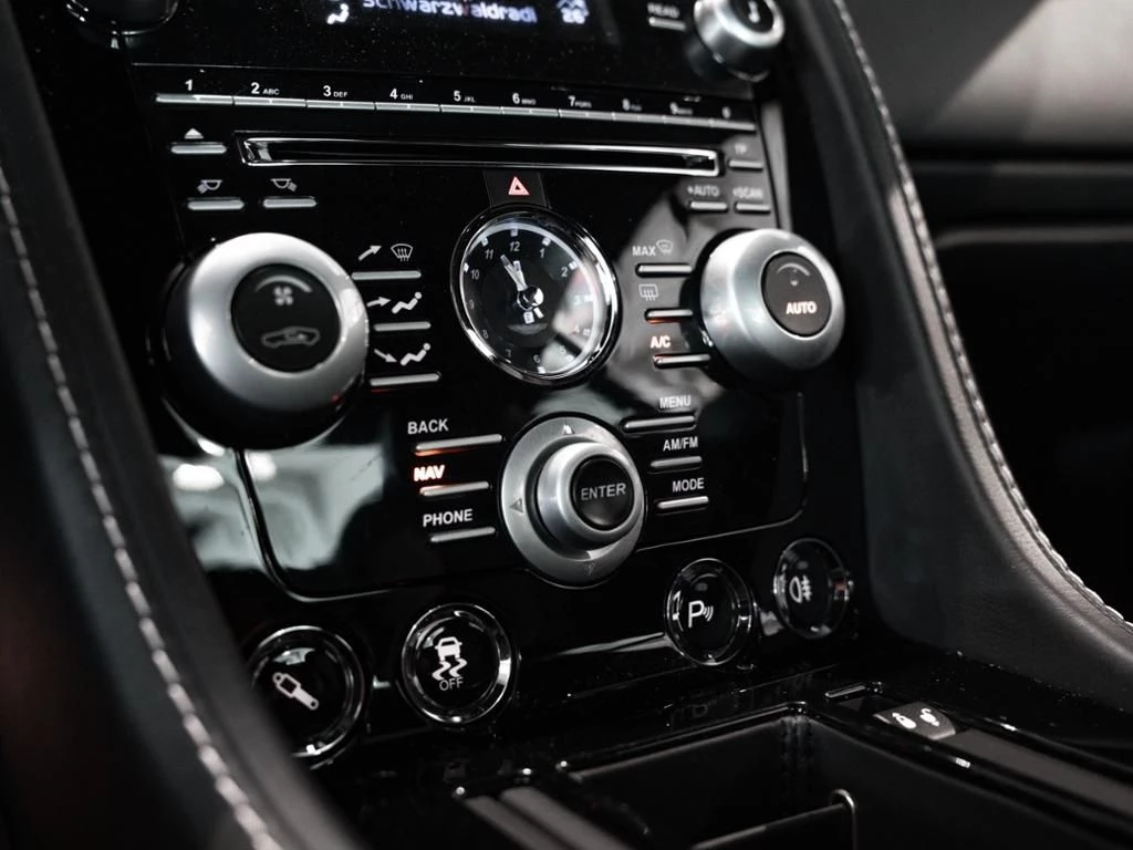 Aston Martin V12 Vantage S Coupe Aston Martin Hamburg