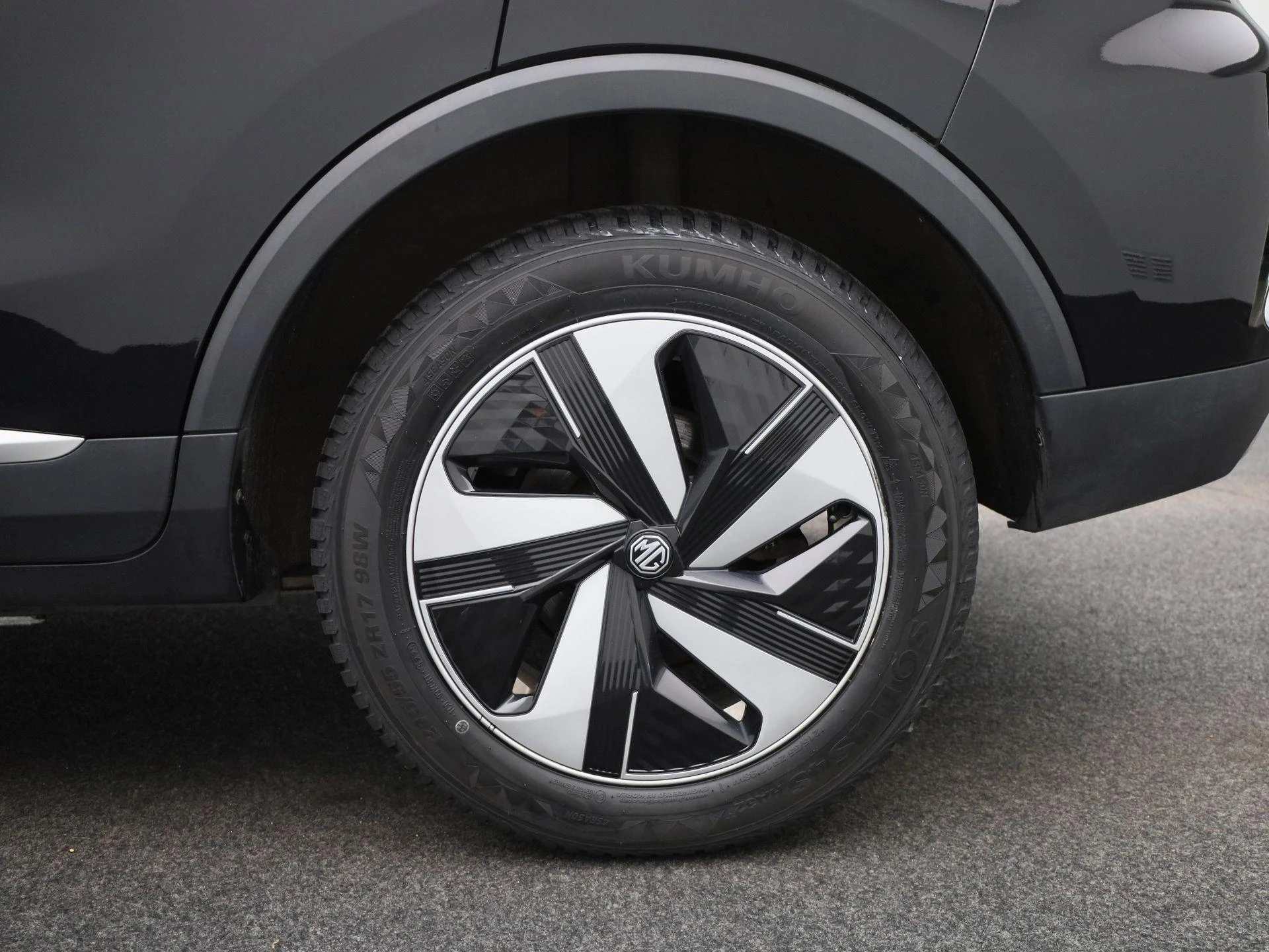 MG-ZS EV-image-14