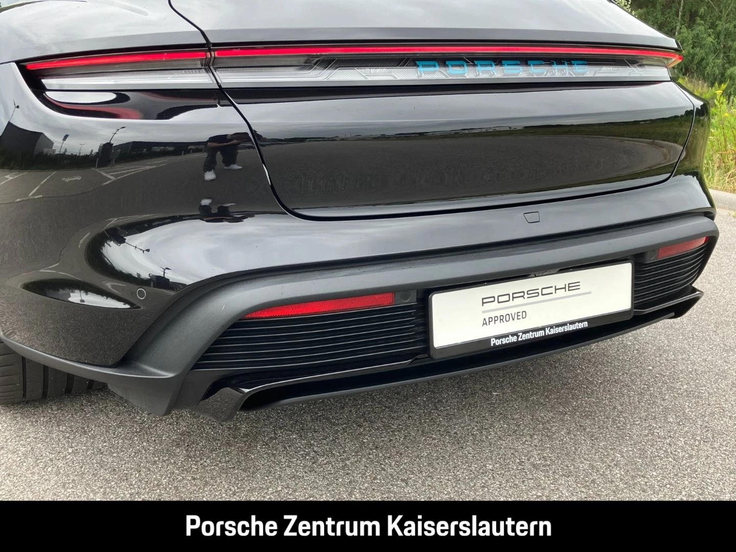 Porsche Taycan 4S Sport Turismo Burmester Surround-View -