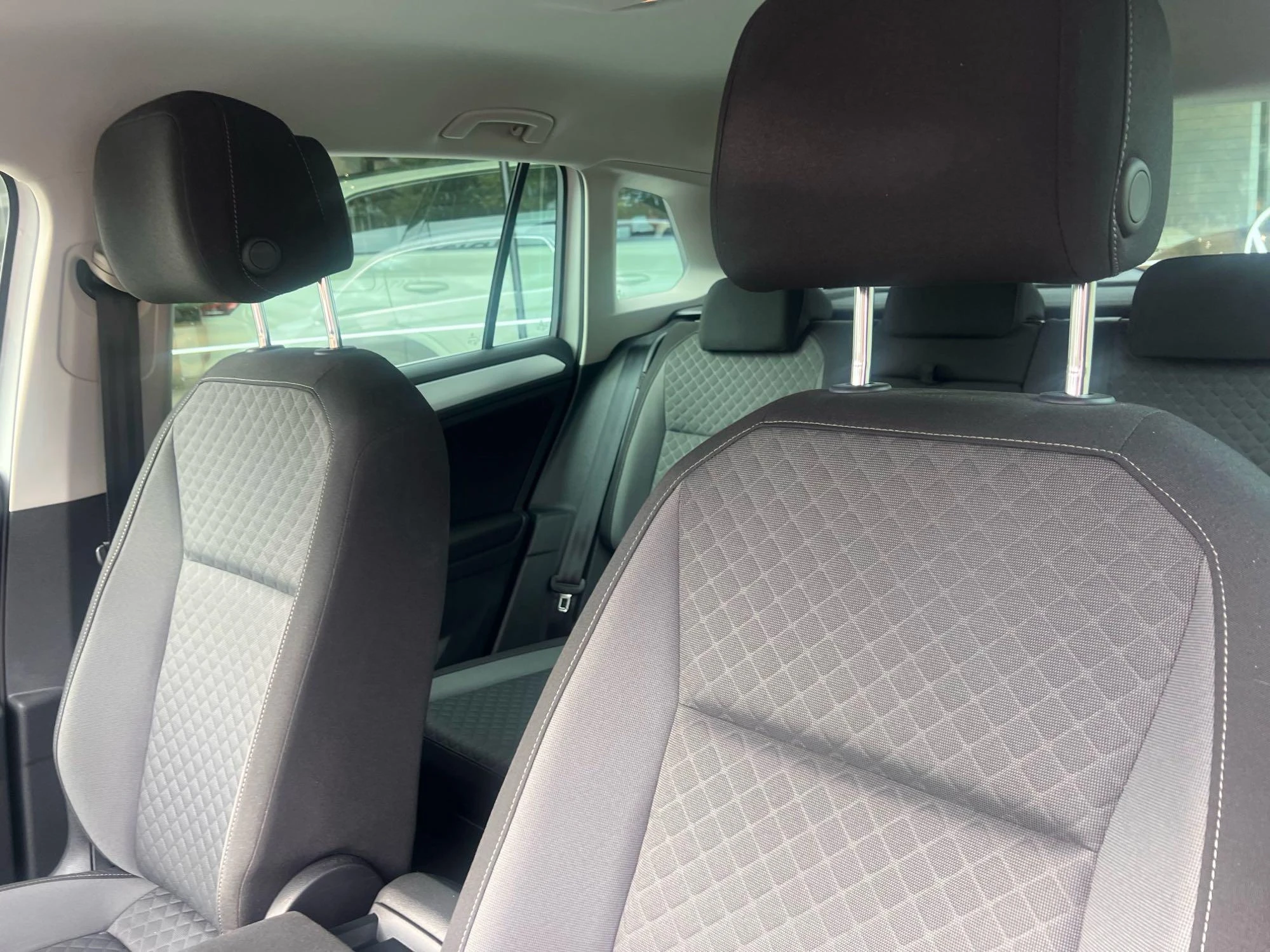 Volkswagen-Tiguan-image-5