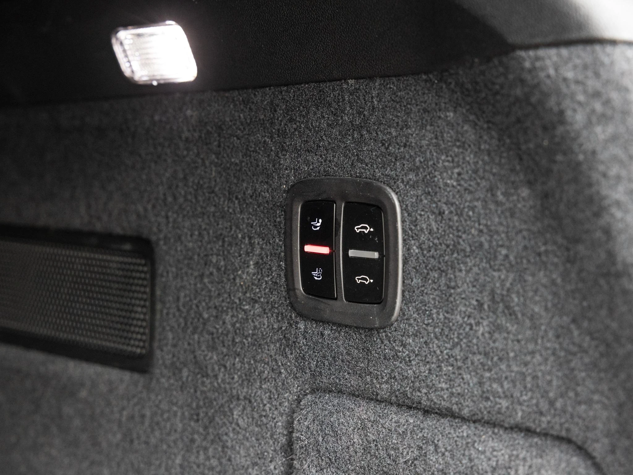 Porsche-Cayenne-image-15