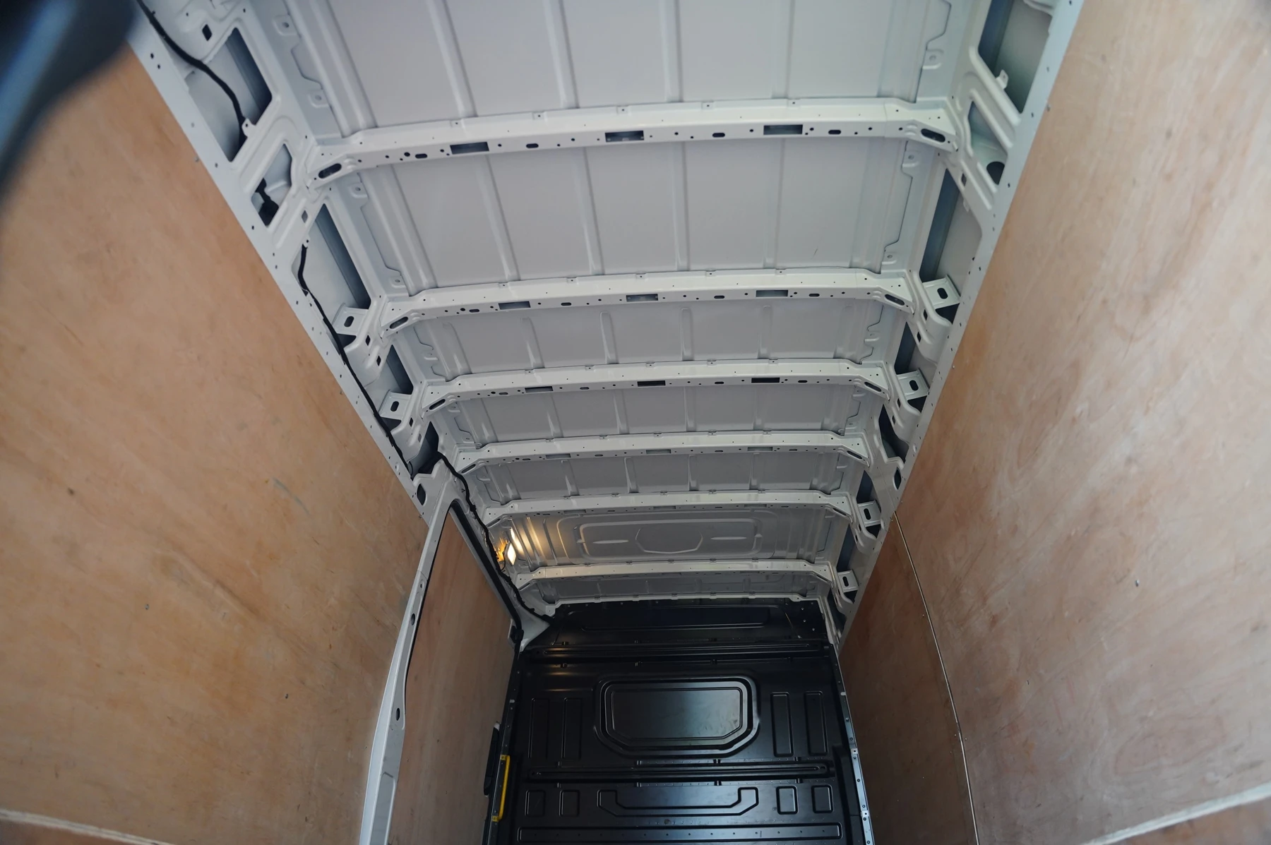 Volkswagen-Crafter-image-24
