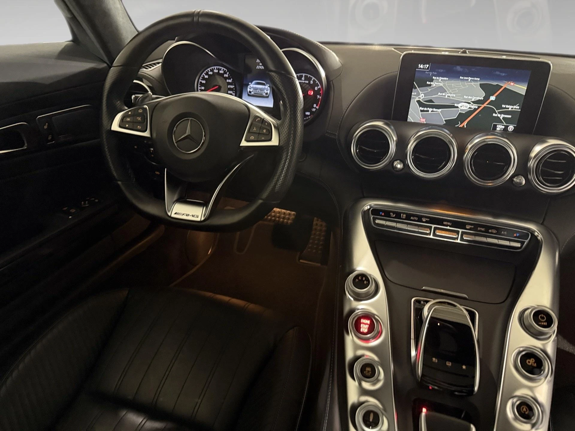 Mercedes-AMG-GT-image-4
