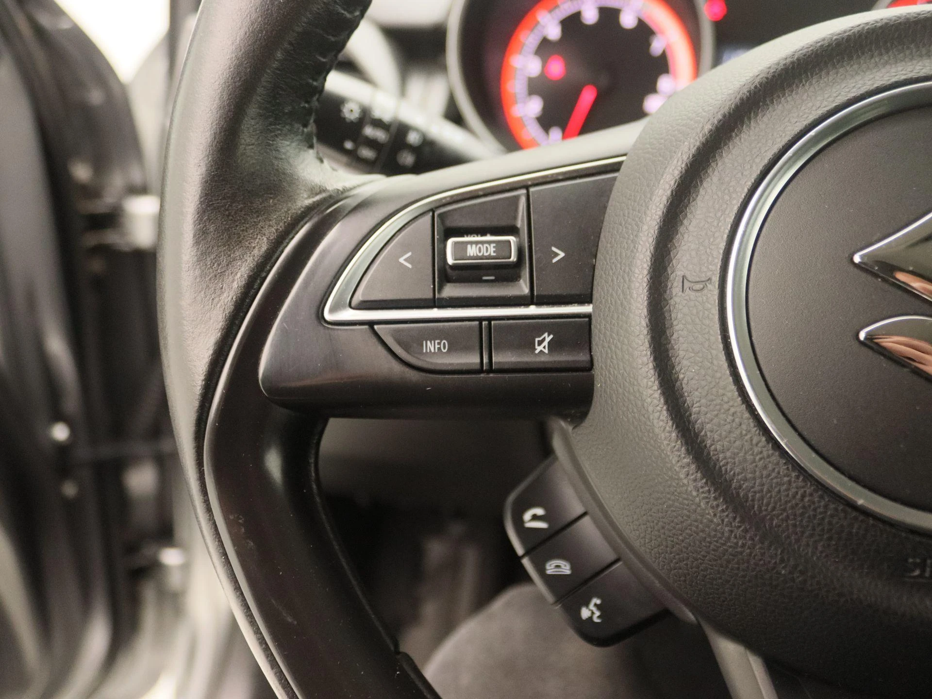 Suzuki-Swift-image-17