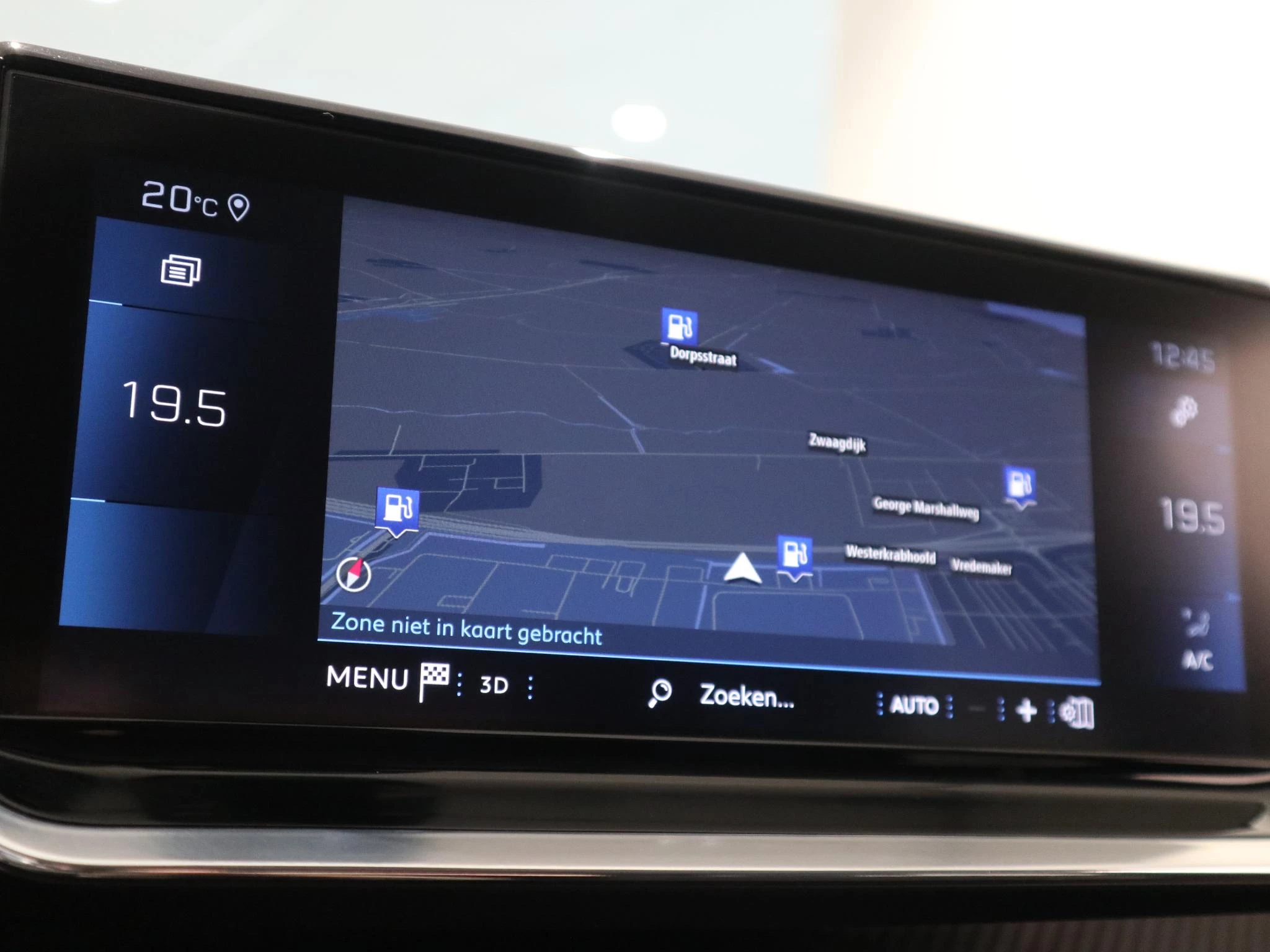 Peugeot-208-image-13