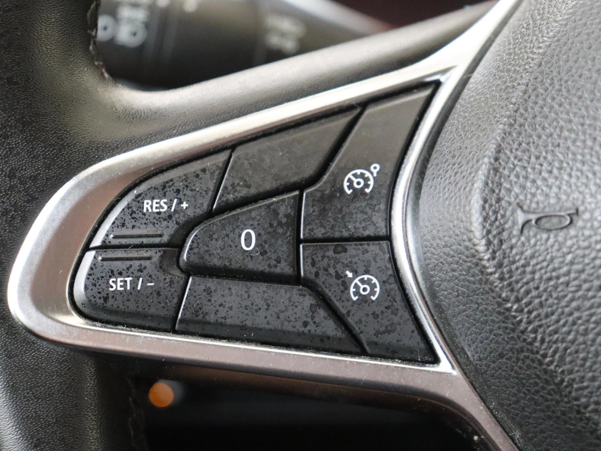 Renault-Captur-image-12