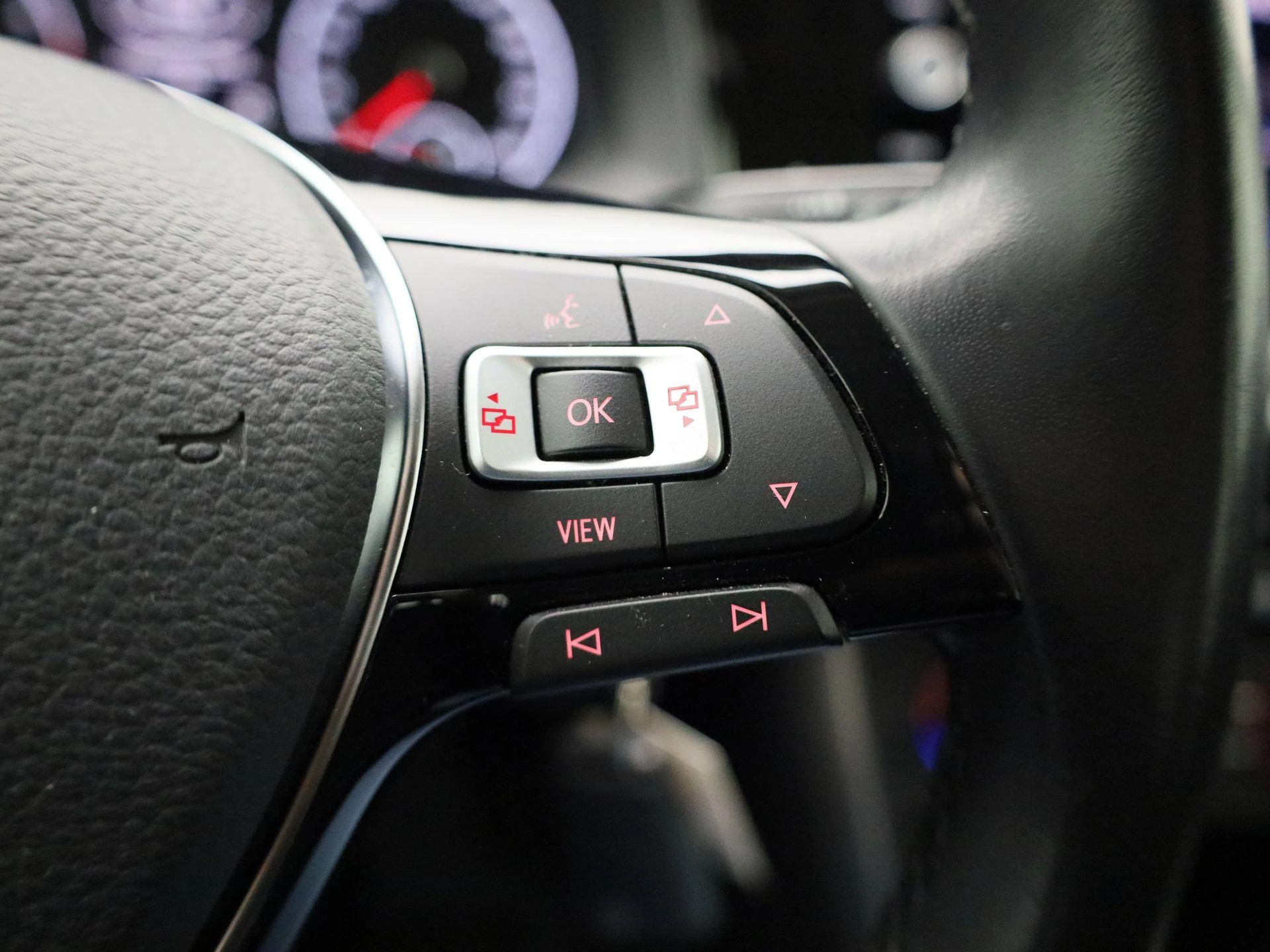 Volkswagen-Polo-image-15