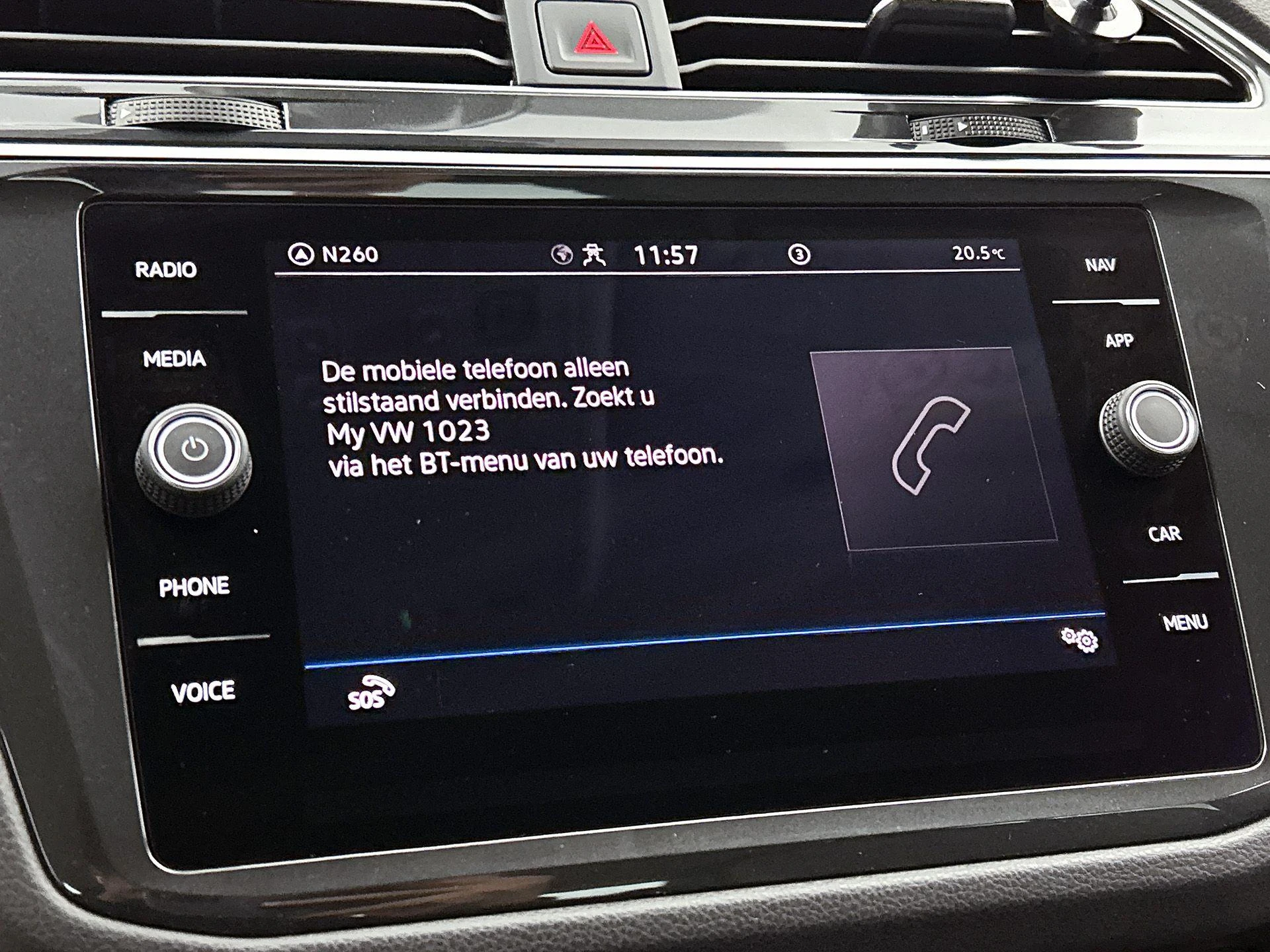 Volkswagen-Tiguan-image-11