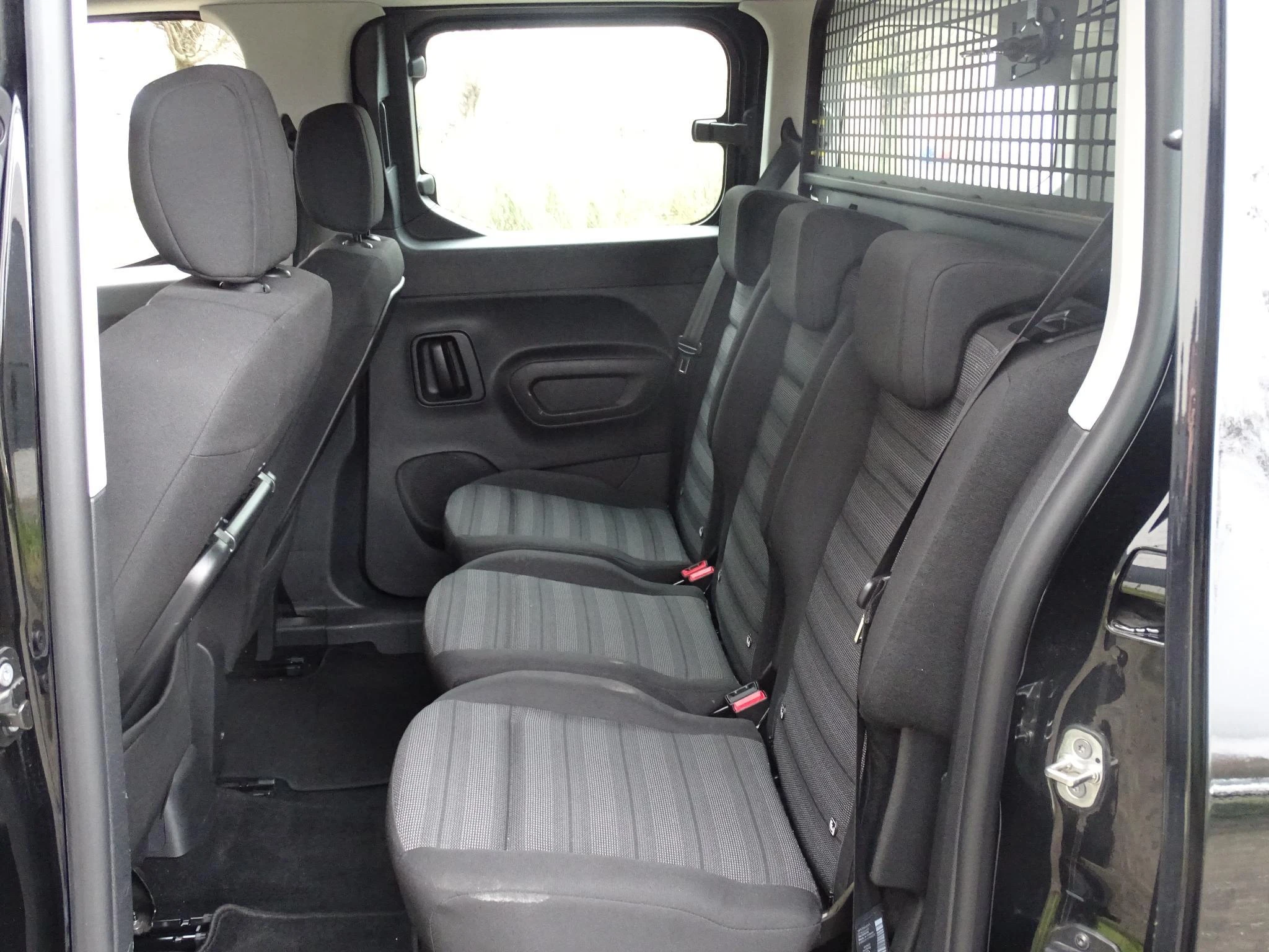 Opel-Combo-image-16