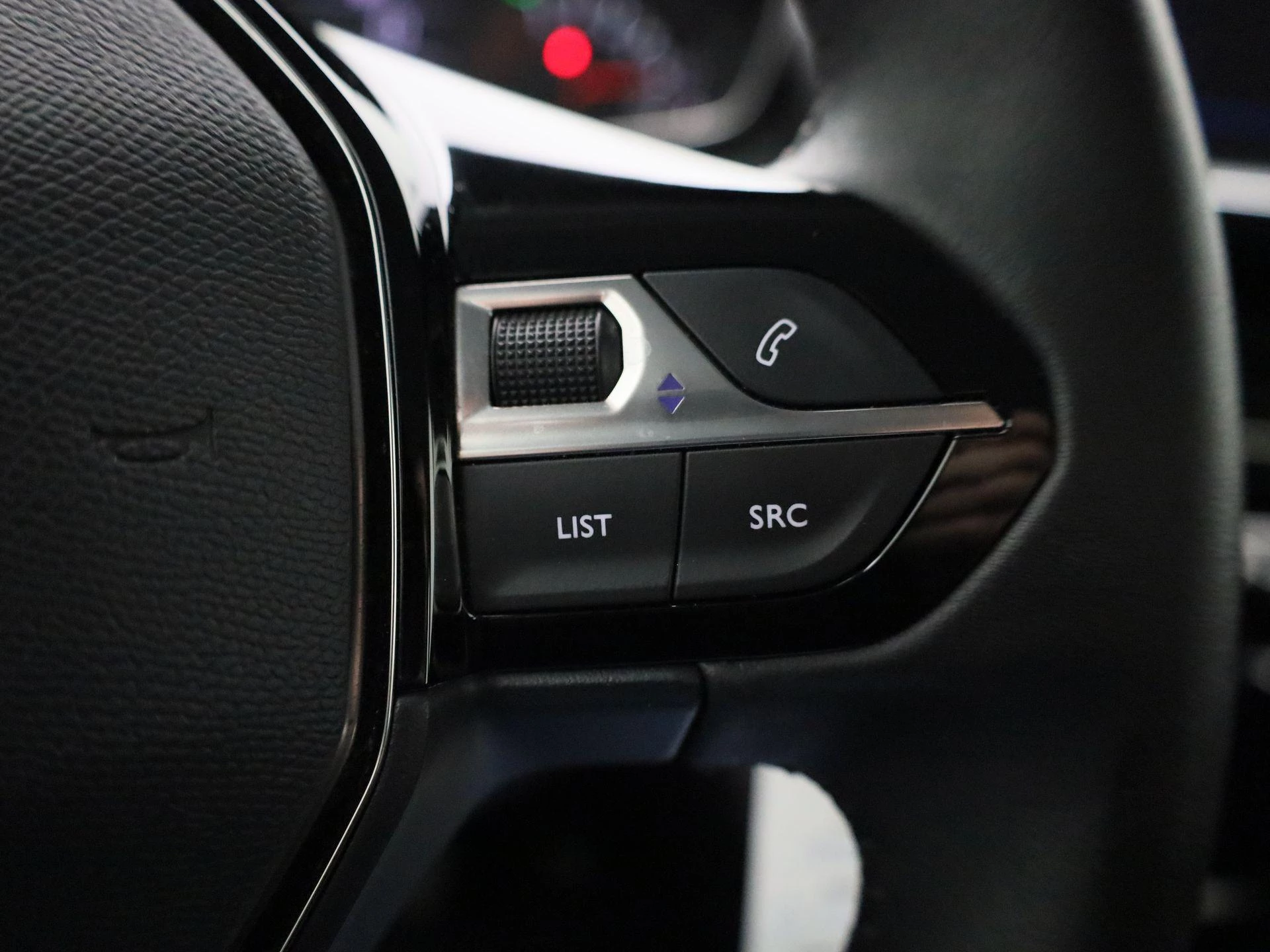 Peugeot-208-image-14