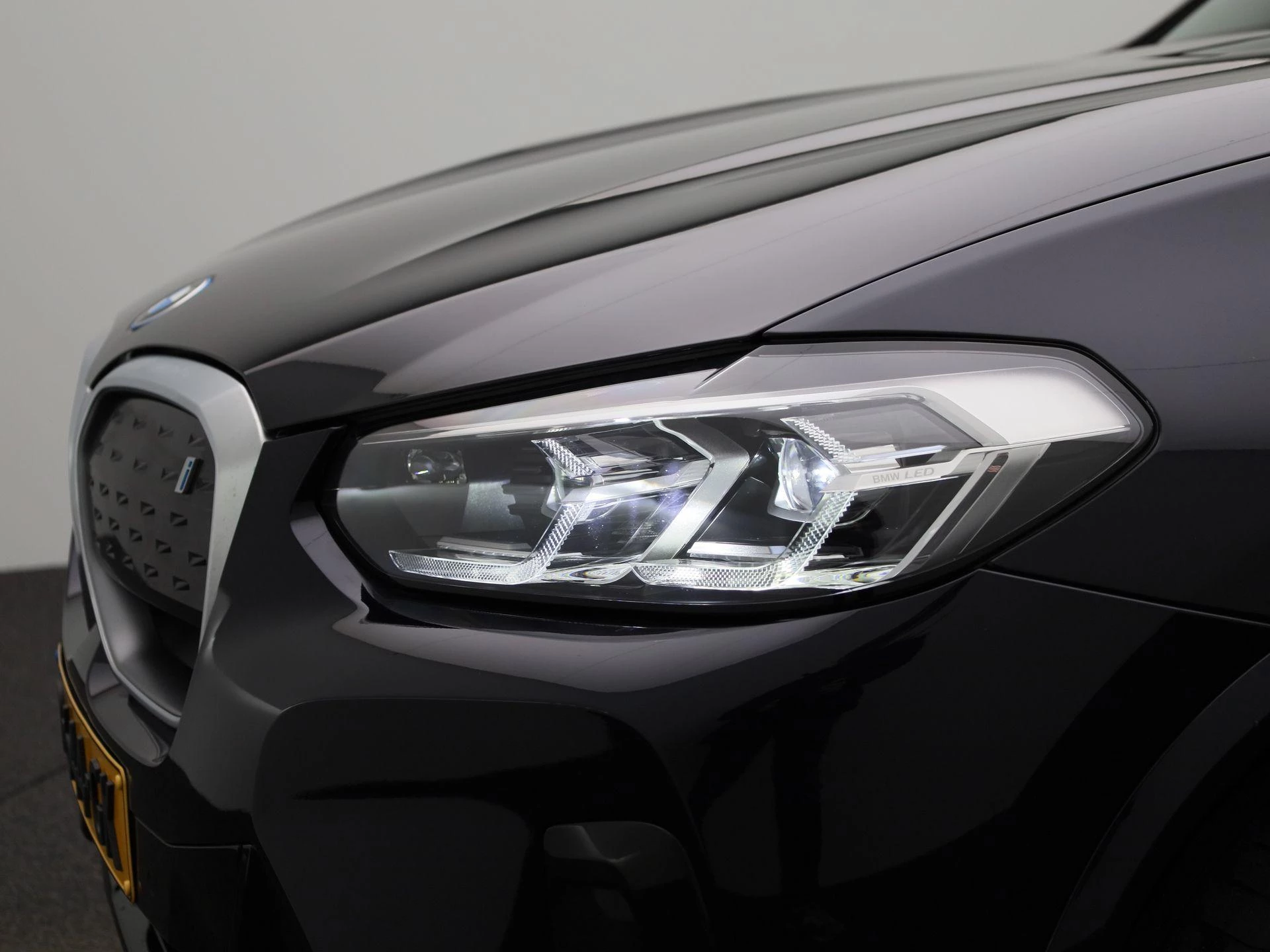 BMW-iX3-image-16