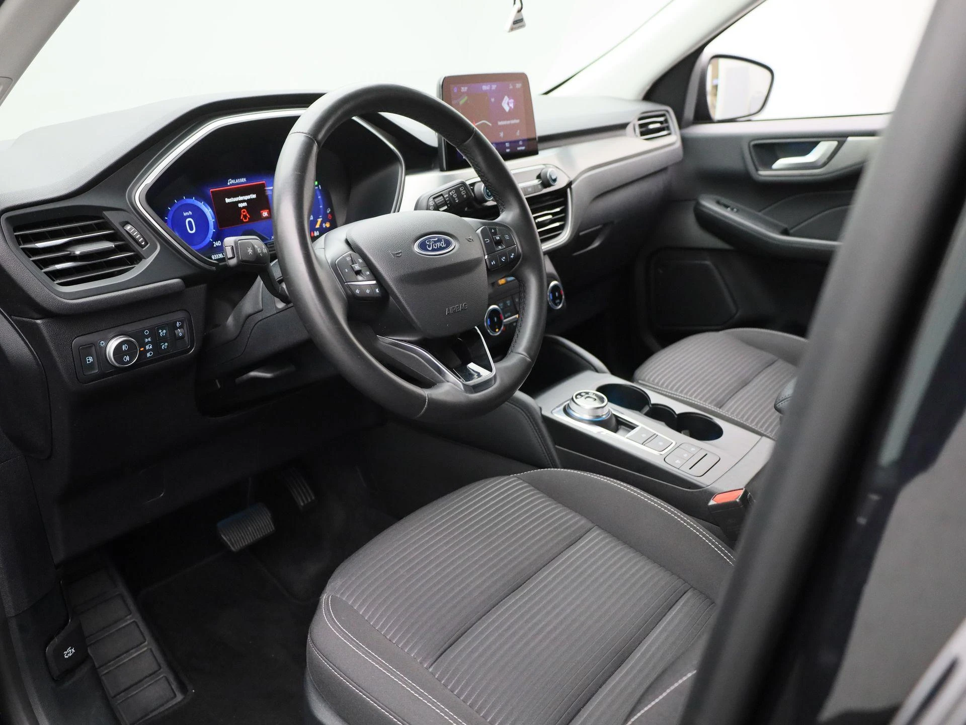 Ford-Kuga-image-14