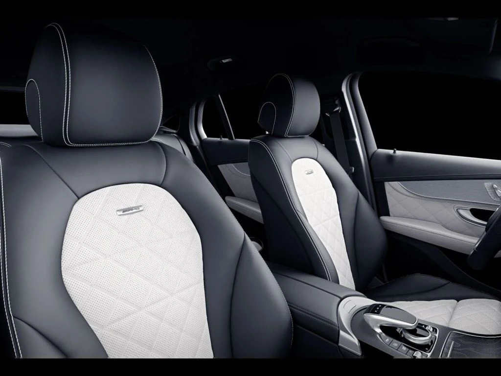 Mercedes-AMG-GLC 63 AMG-image-9