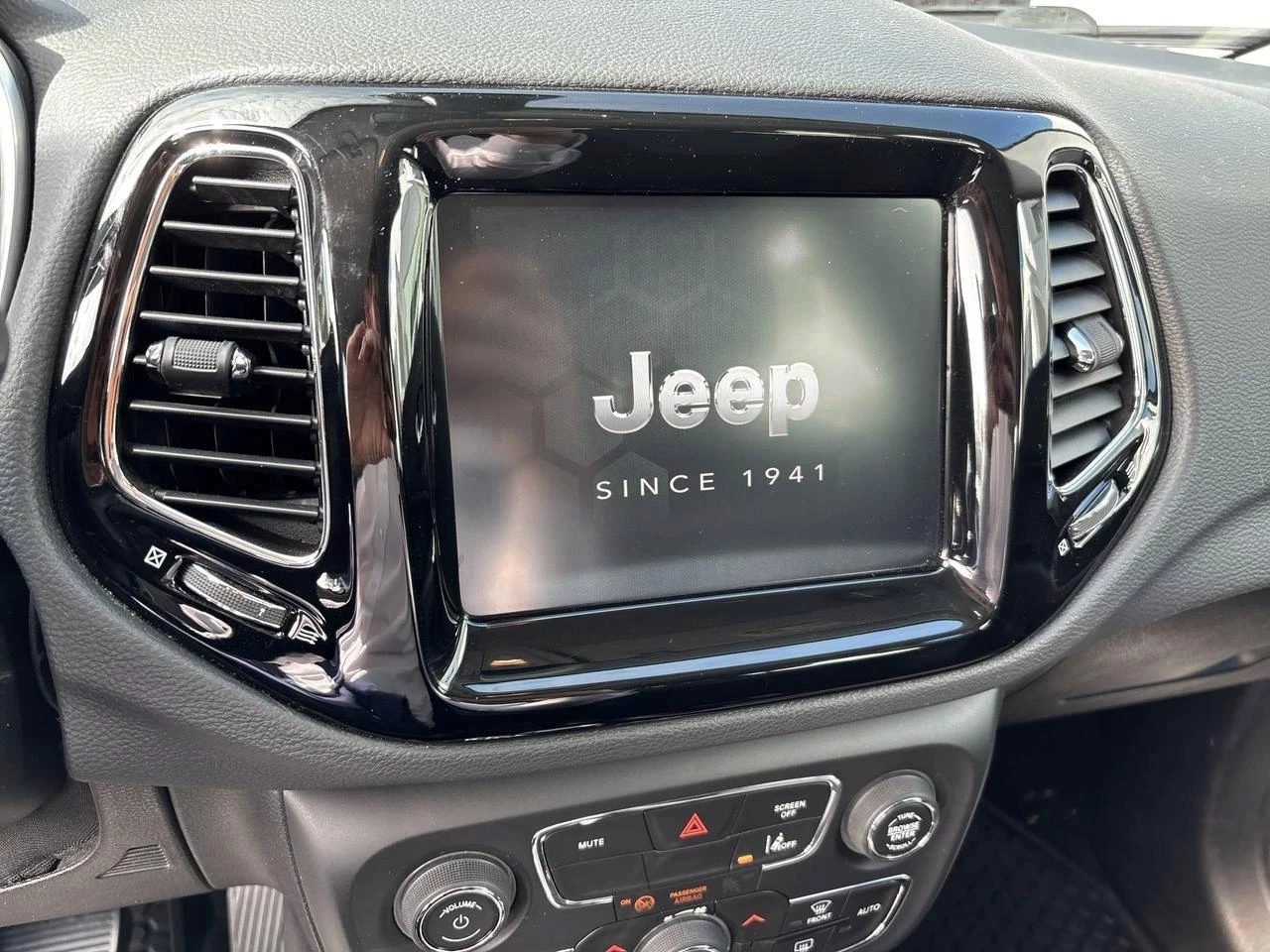 Jeep Compass 1.3 Turbo T4 150 4x2 DDCT Longitude