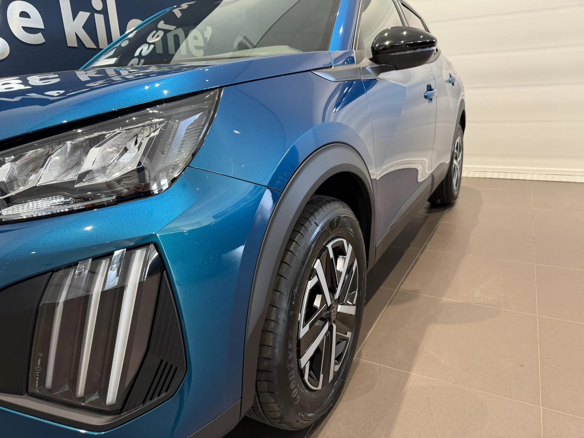 Peugeot-2008-image-1