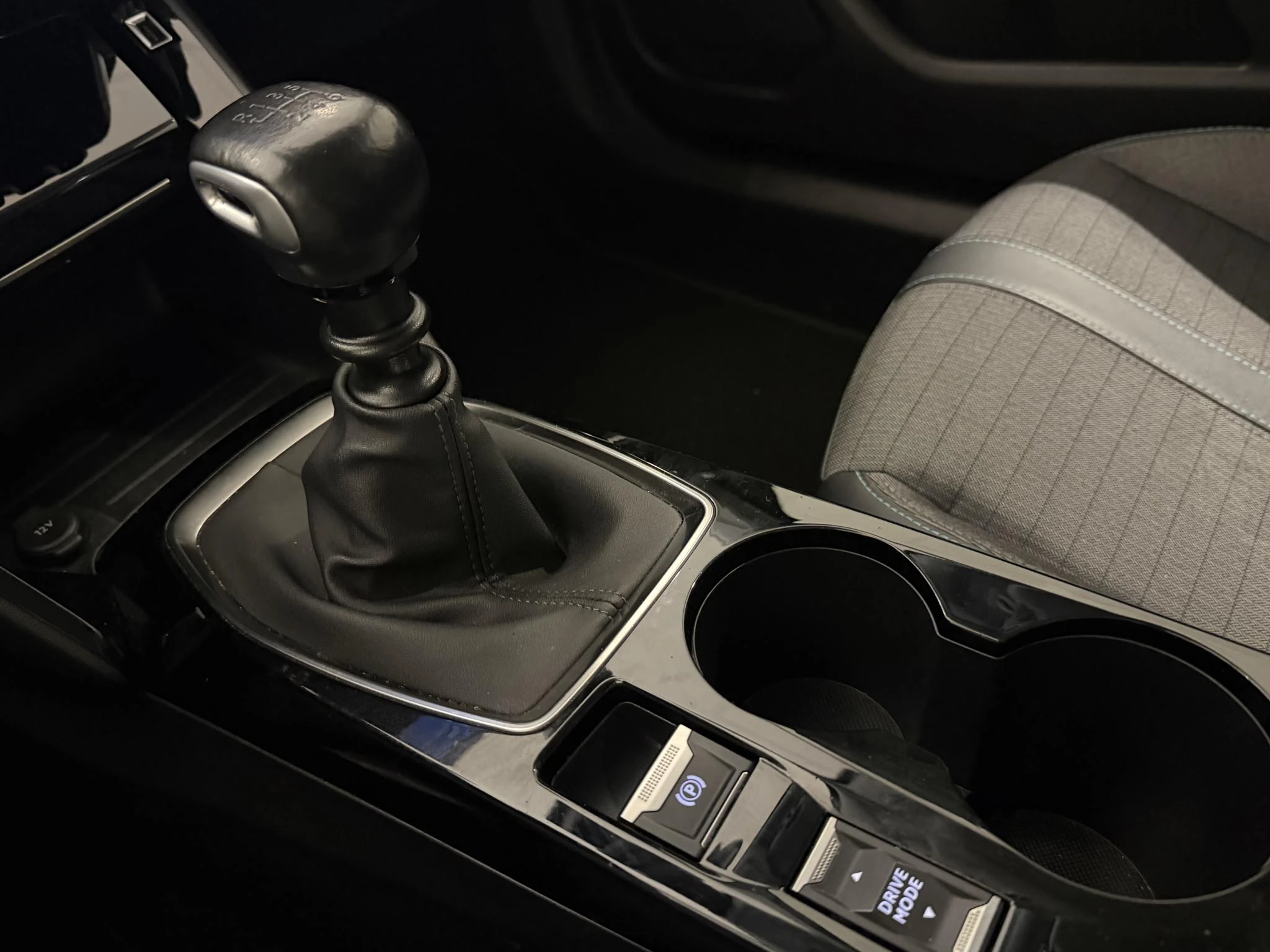 Peugeot-2008-image-12
