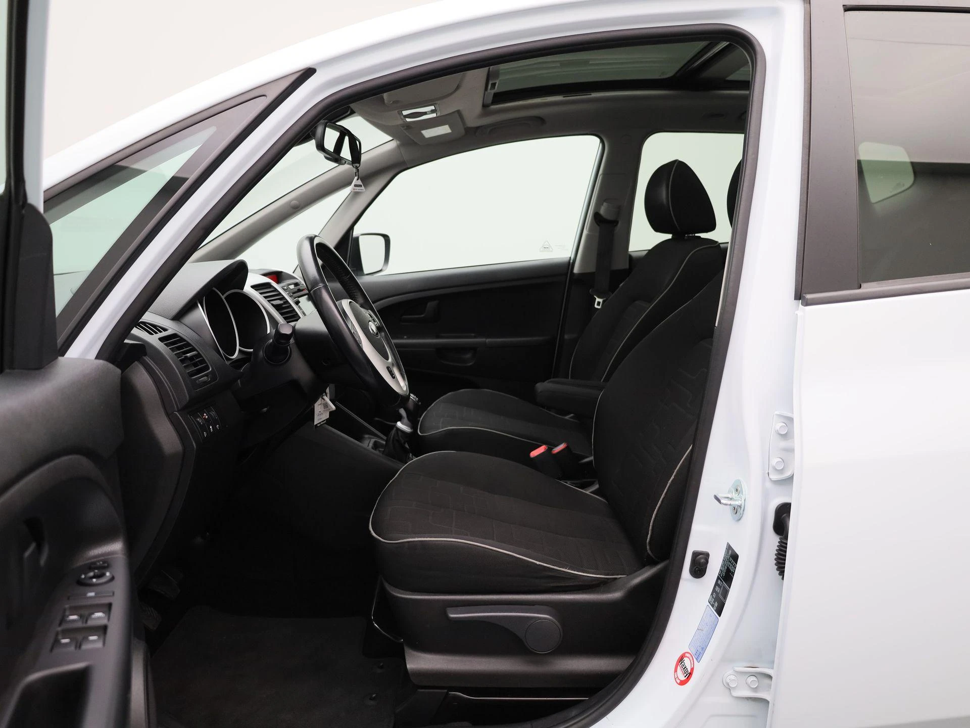 Kia-Venga-image-8