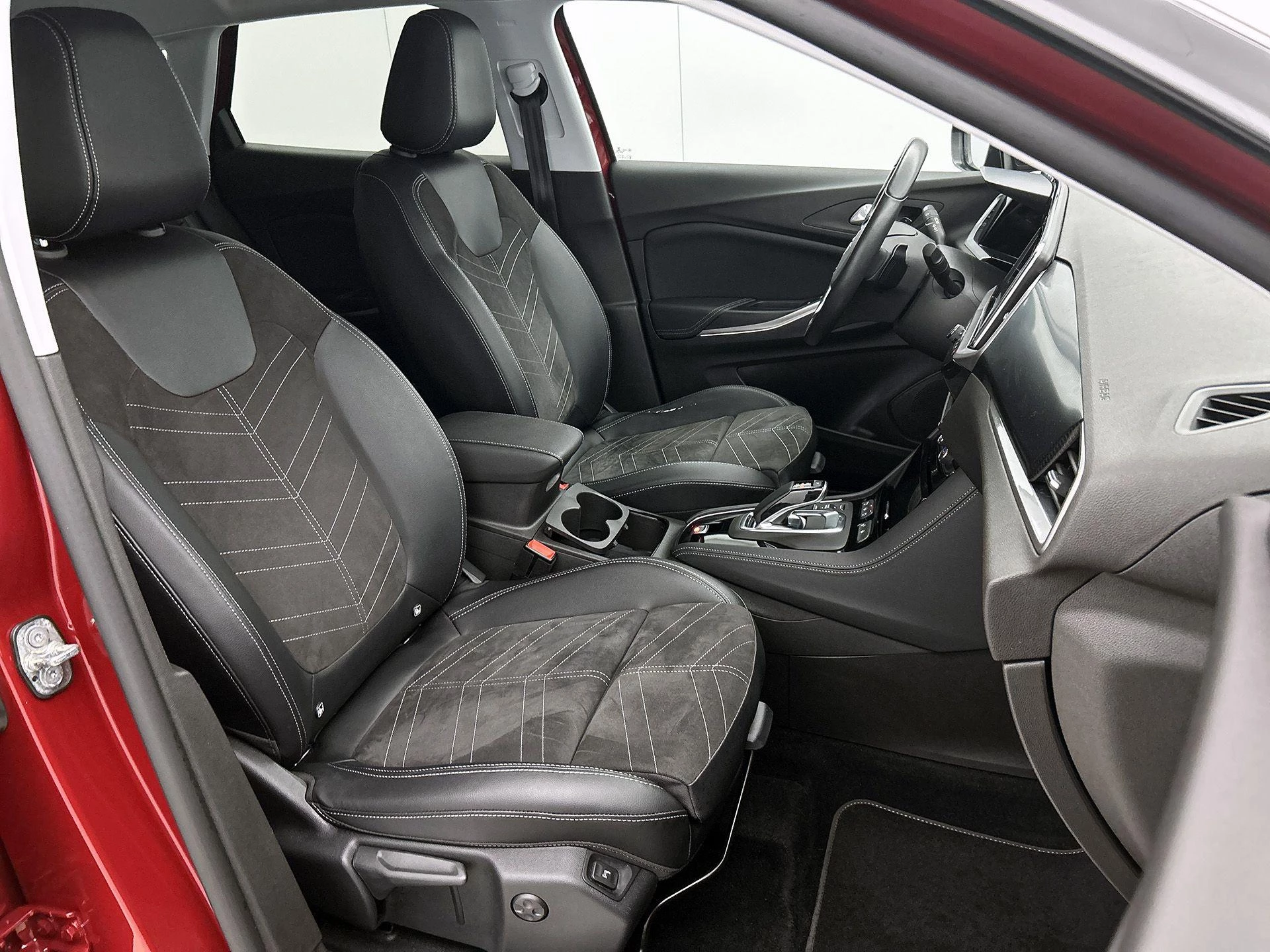 Opel-Grandland-image-40