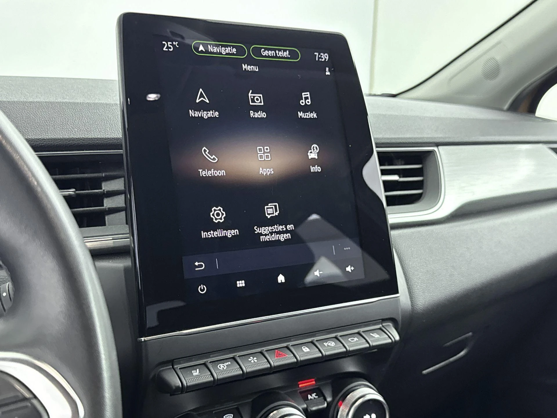 Renault-Captur-image-11