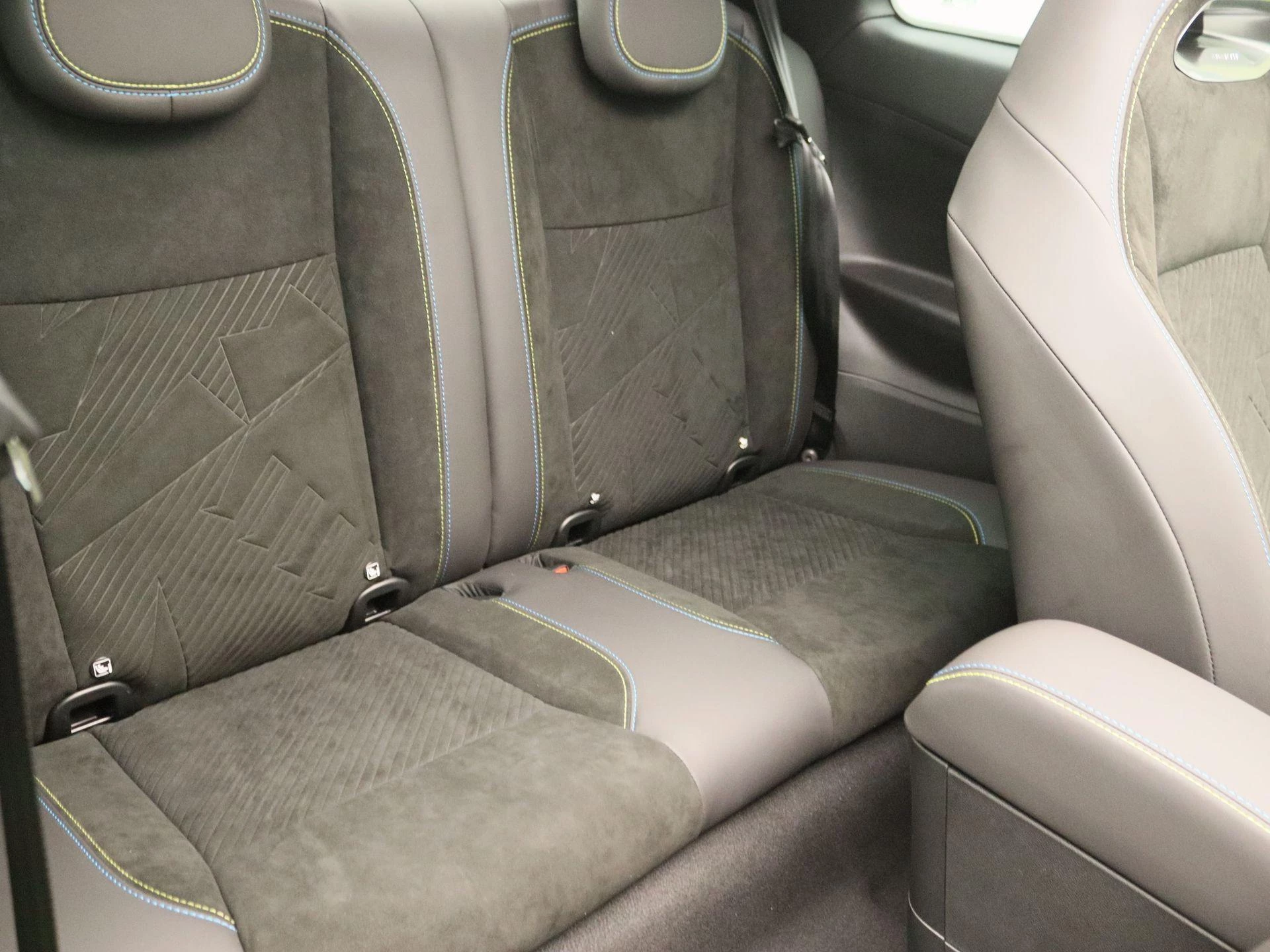 Abarth-500e-image-26